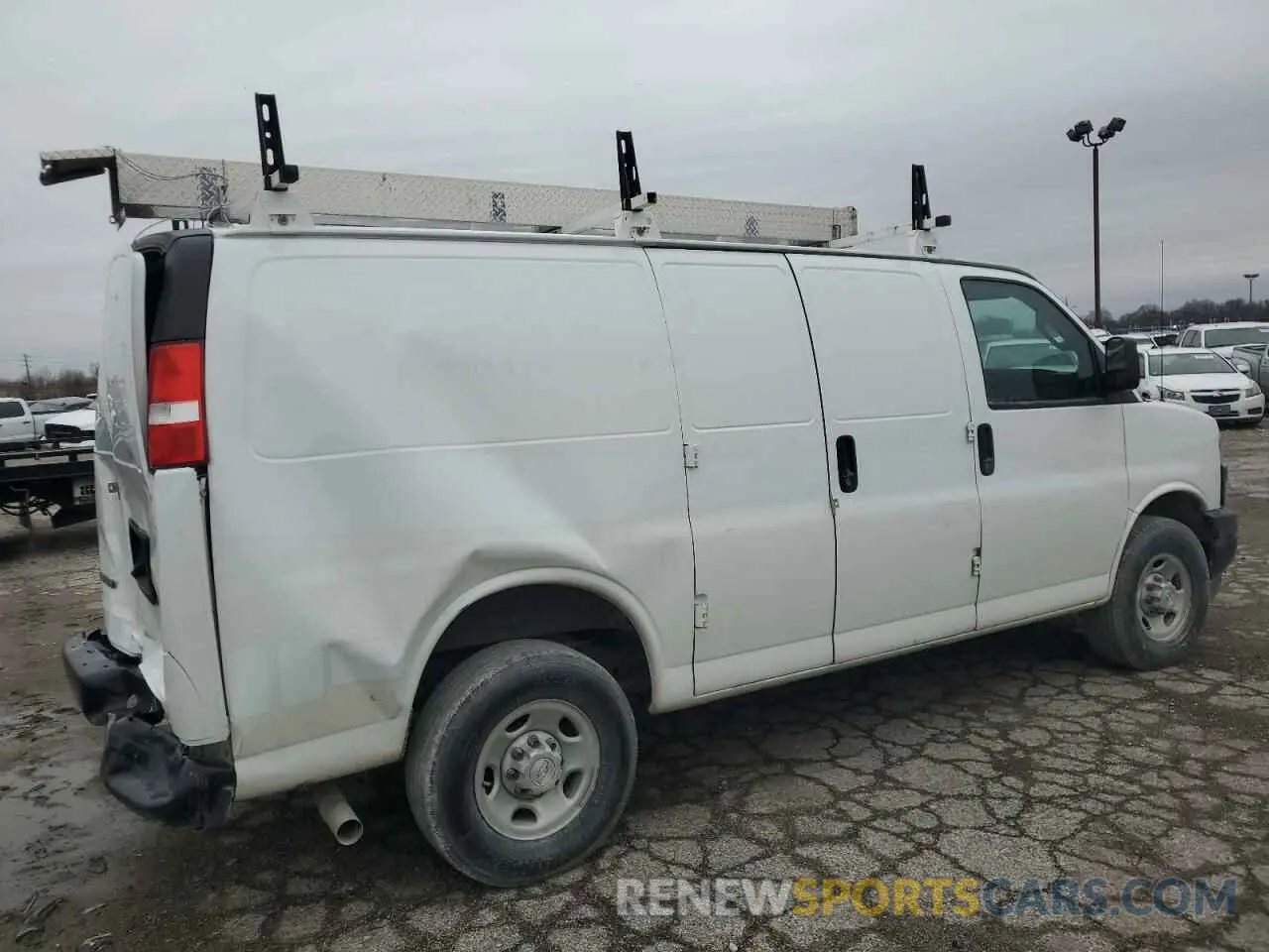 3 Photograph of a damaged car 1GCWGAFP5M1200324 CHEVROLET EXPRESS 2021