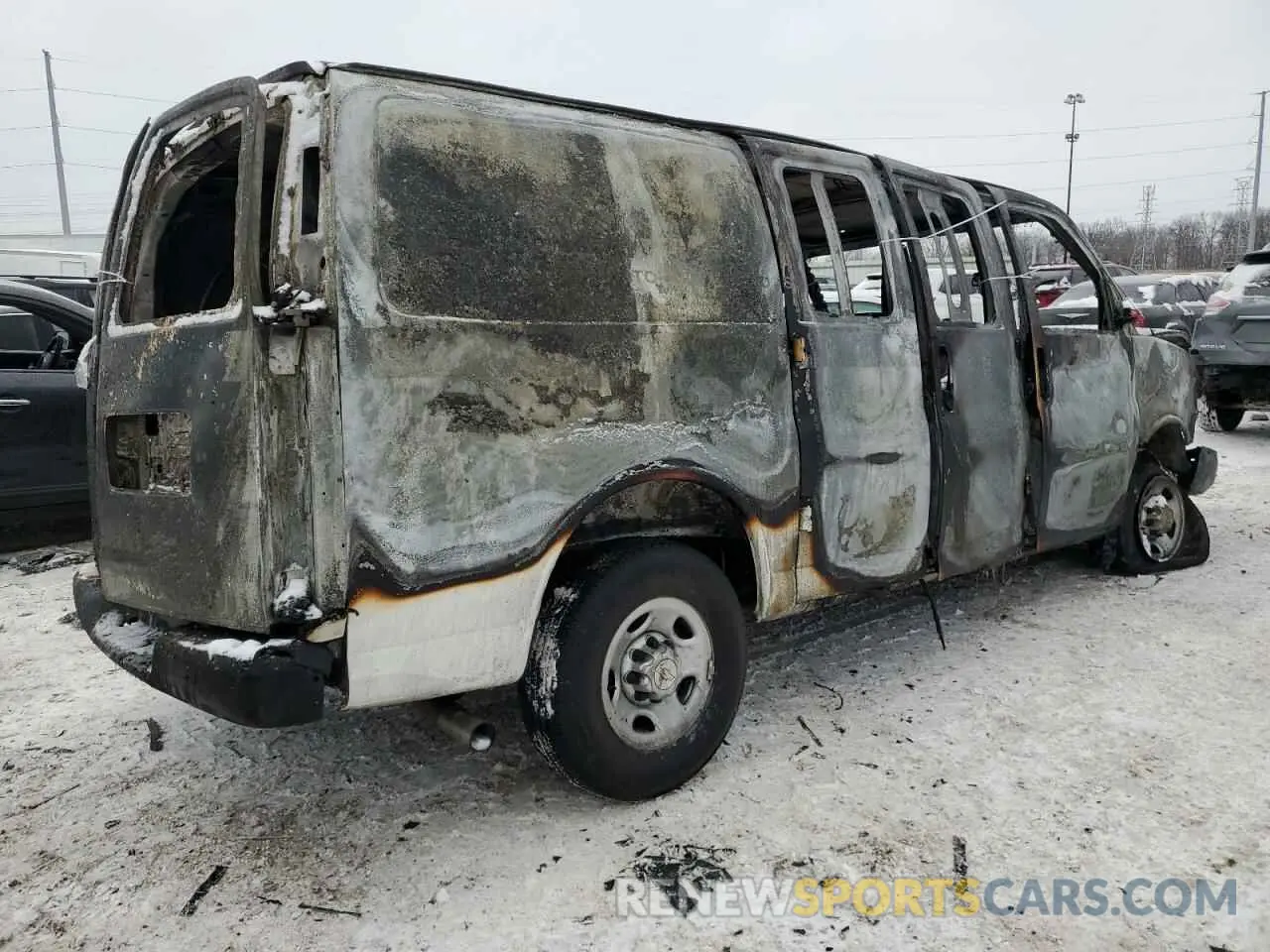 3 Фотография поврежденного автомобиля 1GCWGAFP8M1160692 CHEVROLET EXPRESS 2021