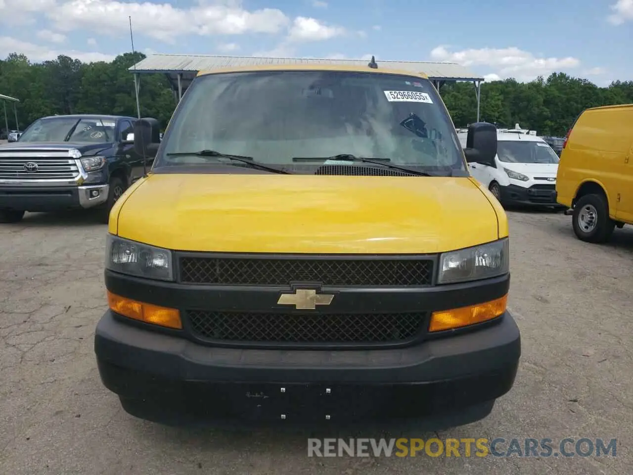 5 Photograph of a damaged car 1GCWGAFP8M1166279 CHEVROLET EXPRESS 2021