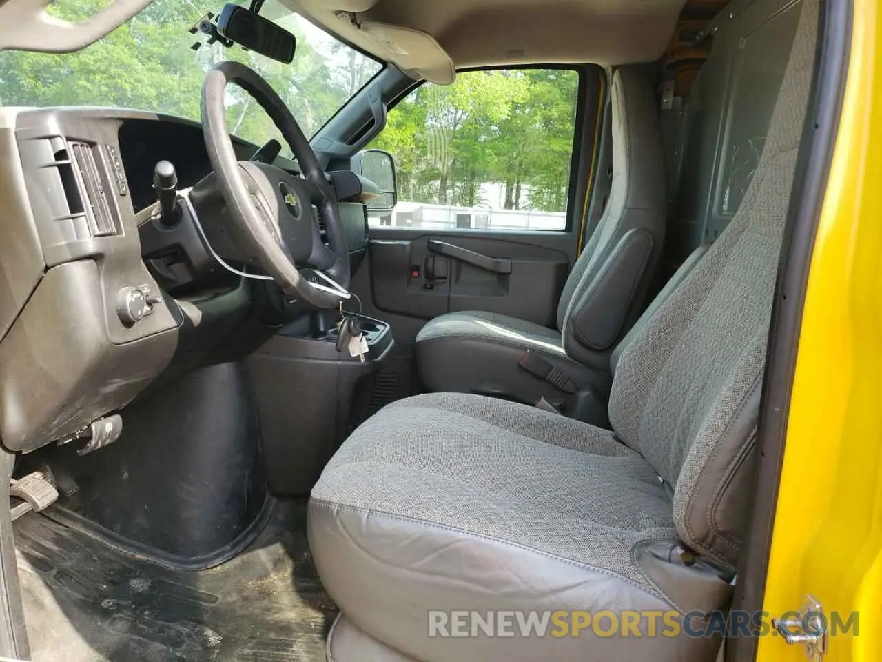 7 Photograph of a damaged car 1GCWGAFP8M1166279 CHEVROLET EXPRESS 2021