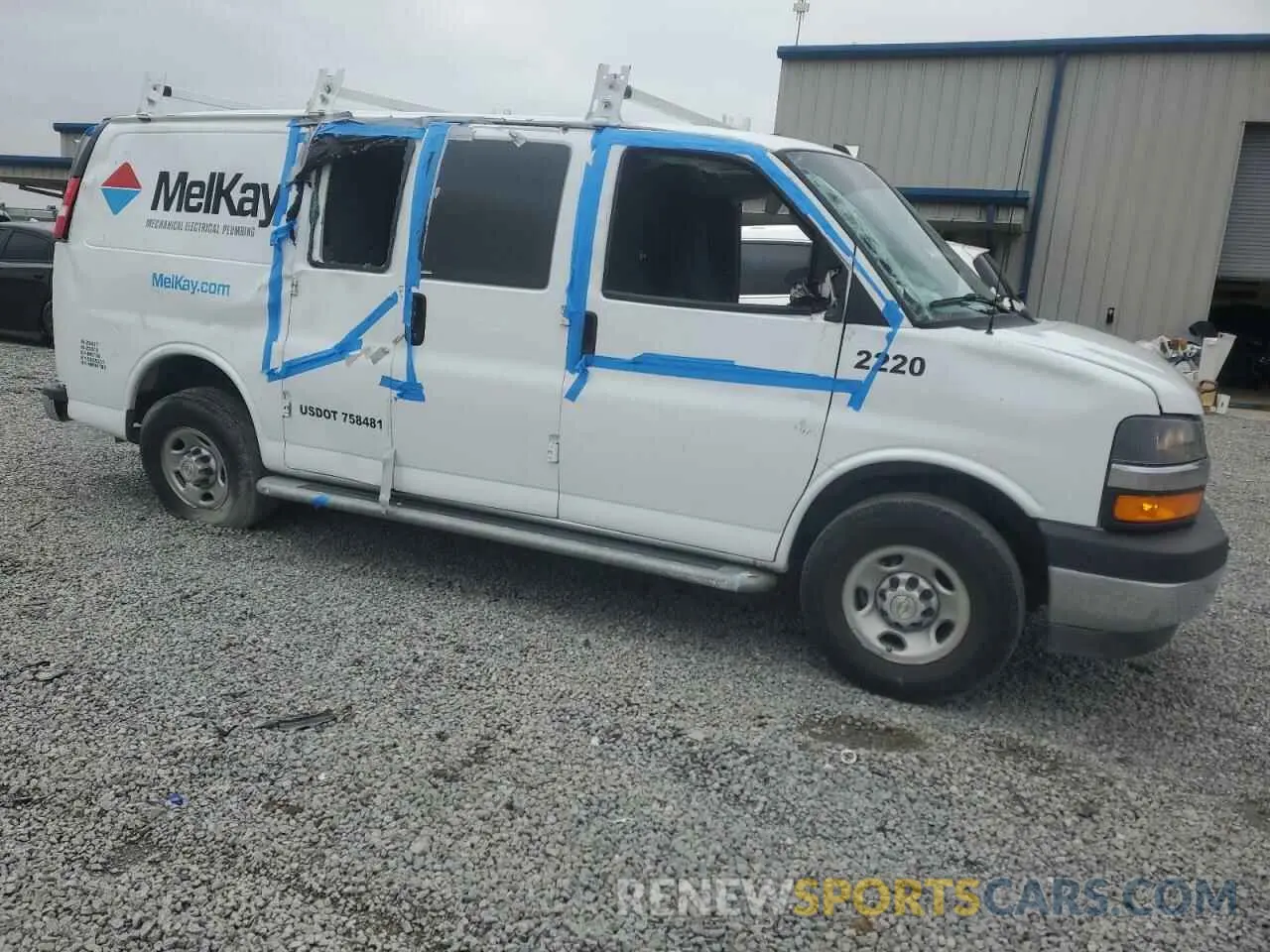 4 Фотография поврежденного автомобиля 1GCWGAFP0N1177570 CHEVROLET EXPRESS 2022