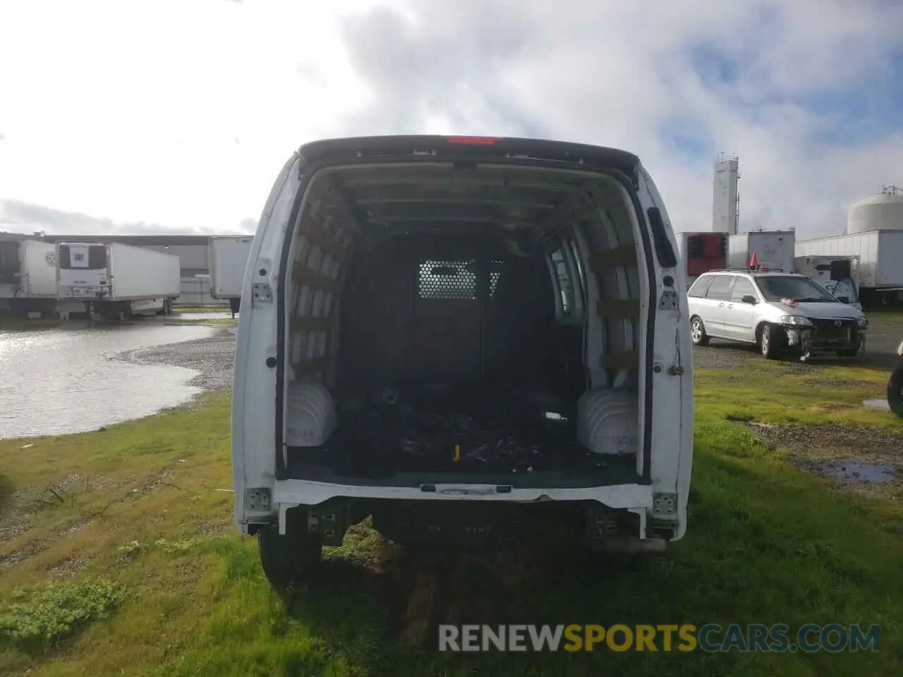 6 Фотография поврежденного автомобиля 1GCWGAFP4N1156107 CHEVROLET EXPRESS 2022