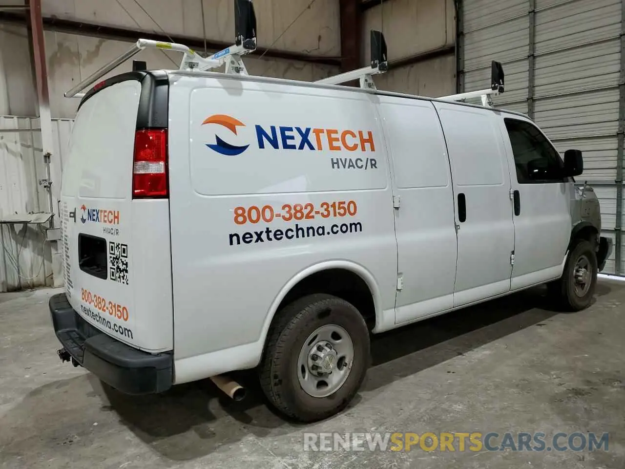 3 Photograph of a damaged car 1GCWGAFP9P1156011 CHEVROLET EXPRESS 2023