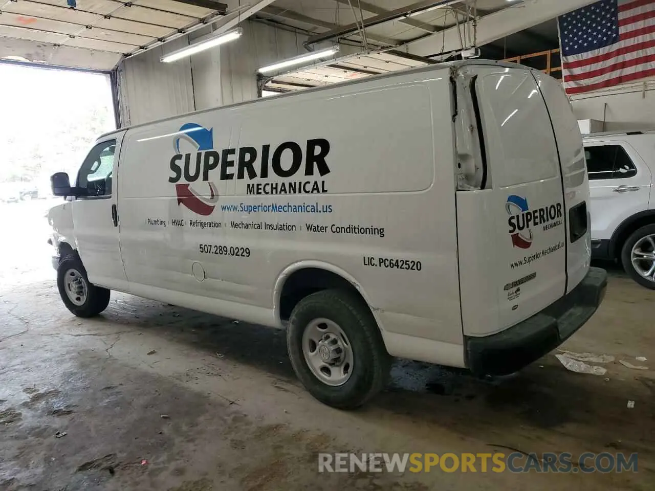 2 Фотография поврежденного автомобиля 1GCWGBFP7P1111395 CHEVROLET EXPRESS 2023