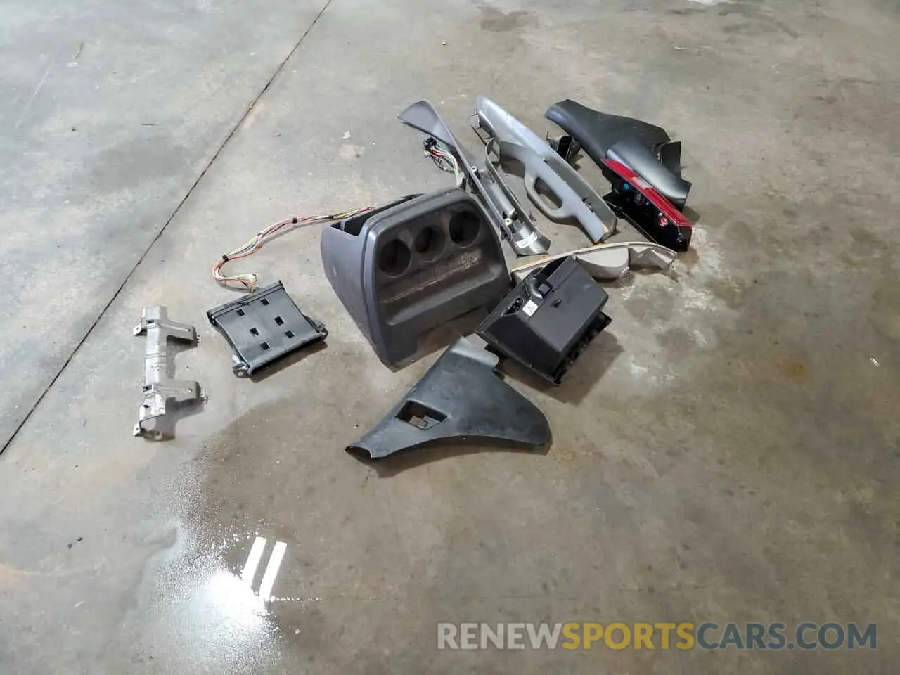 13 Фотография поврежденного автомобиля 1GCWGAFP0R1158491 CHEVROLET EXPRESS 2024