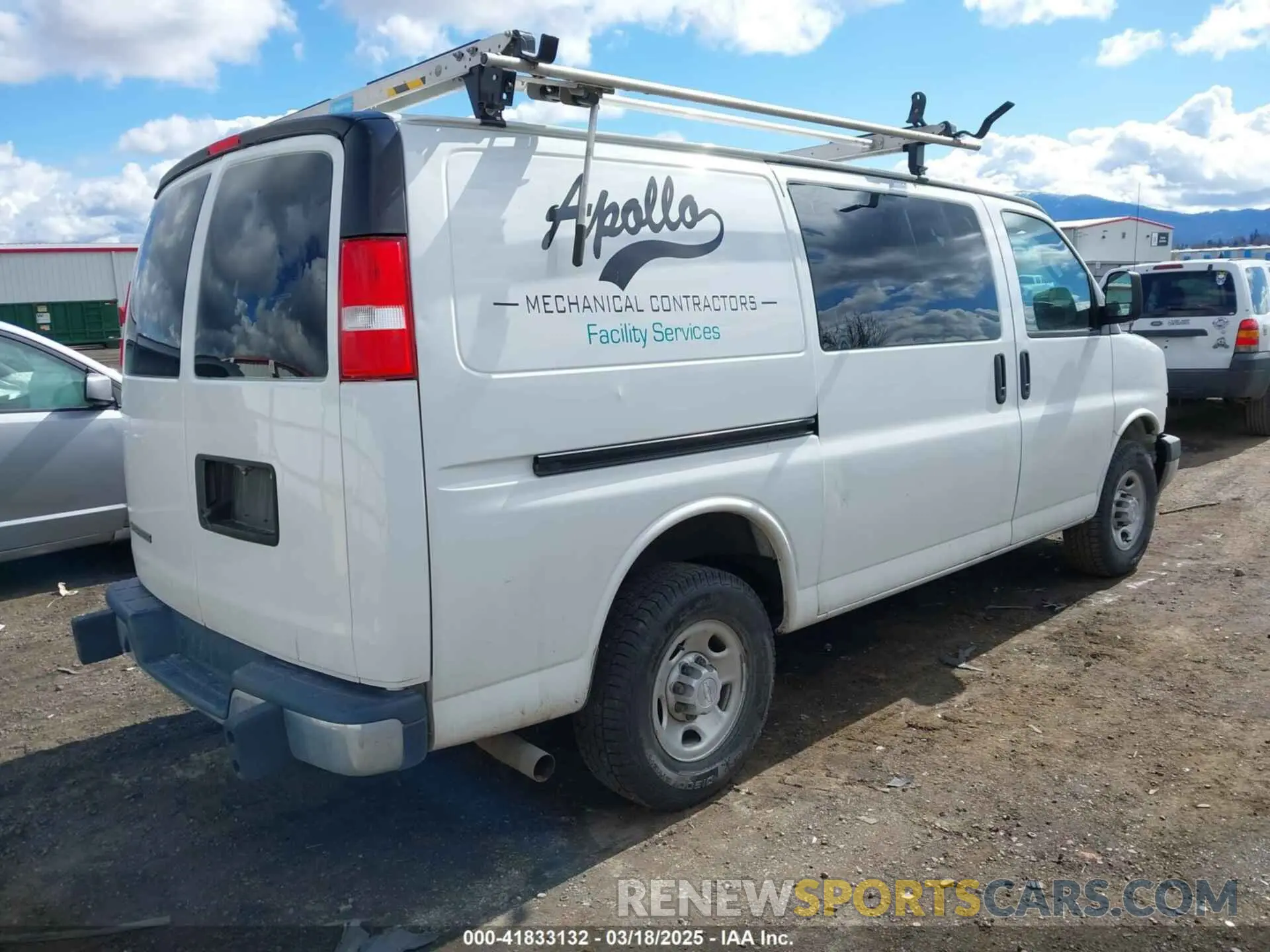 4 Photograph of a damaged car 1GCWGAFG5K1341990 CHEVROLET EXPRESS 2500 2019