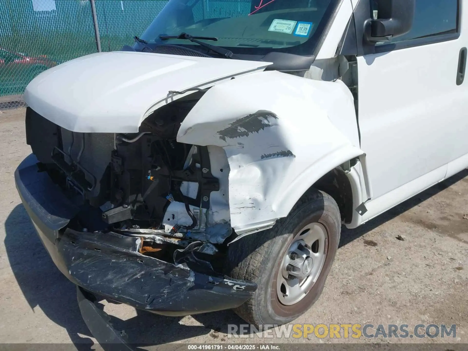 12 Фотография поврежденного автомобиля 1GCWGAFG7K1196113 CHEVROLET EXPRESS 2500 2019