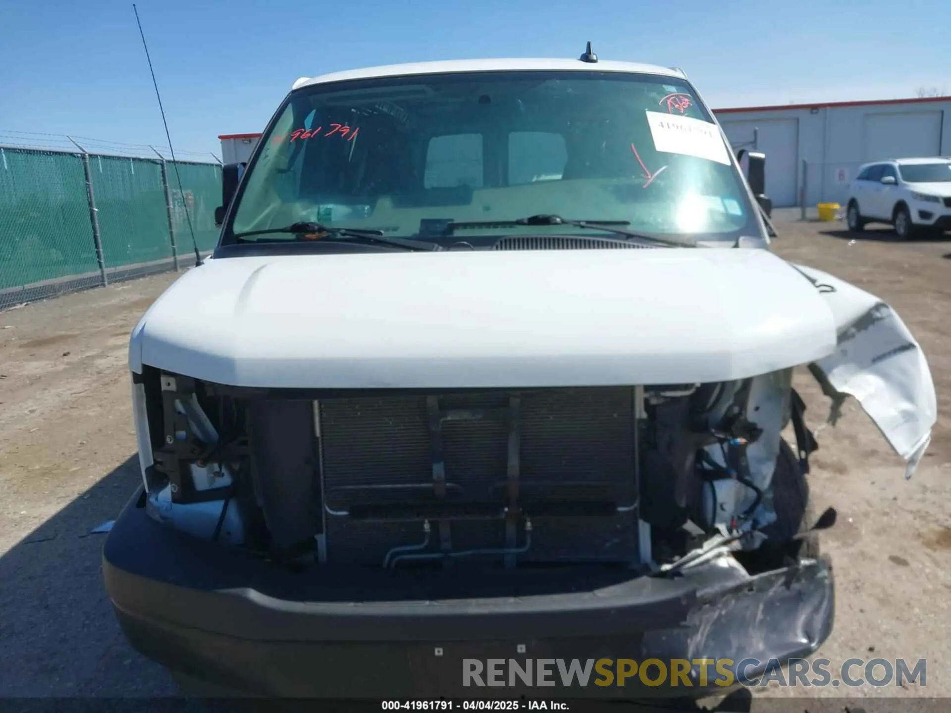 6 Фотография поврежденного автомобиля 1GCWGAFG7K1196113 CHEVROLET EXPRESS 2500 2019