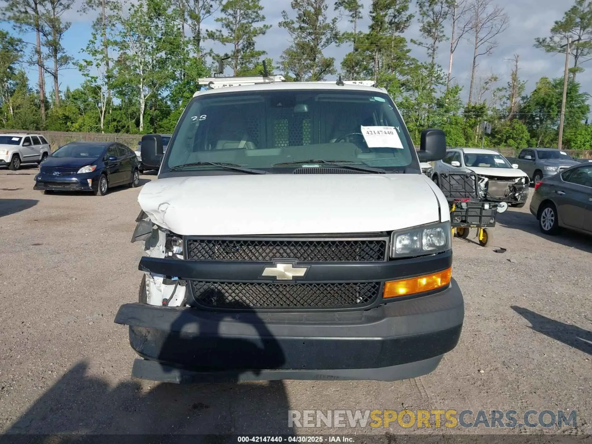 12 Photograph of a damaged car 1GCWGAFP4K1337686 CHEVROLET EXPRESS 2500 2019