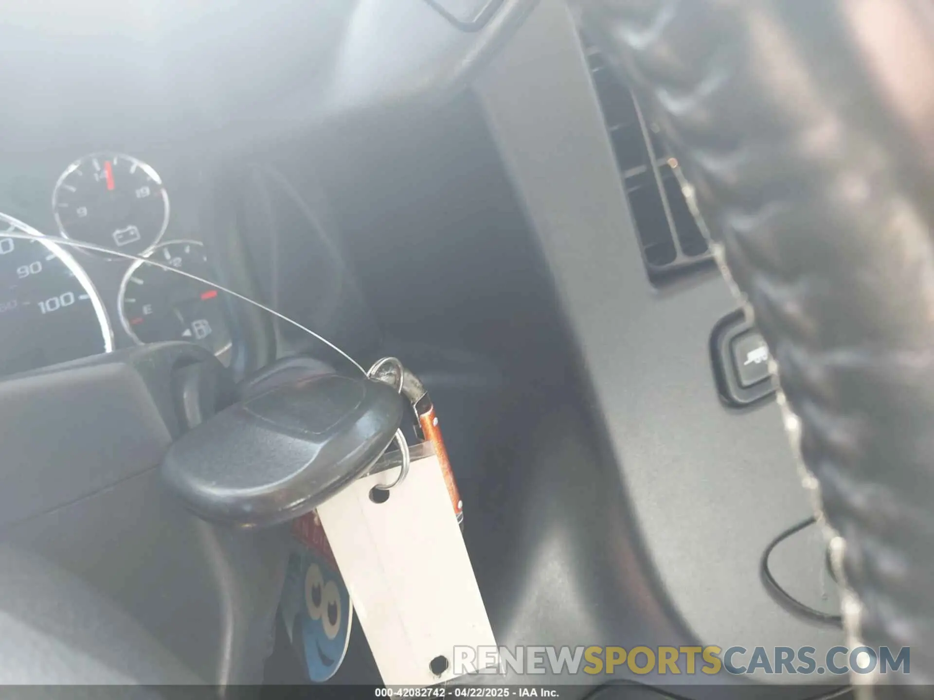 11 Photograph of a damaged car 1GCWGAFP5K1296131 CHEVROLET EXPRESS 2500 2019