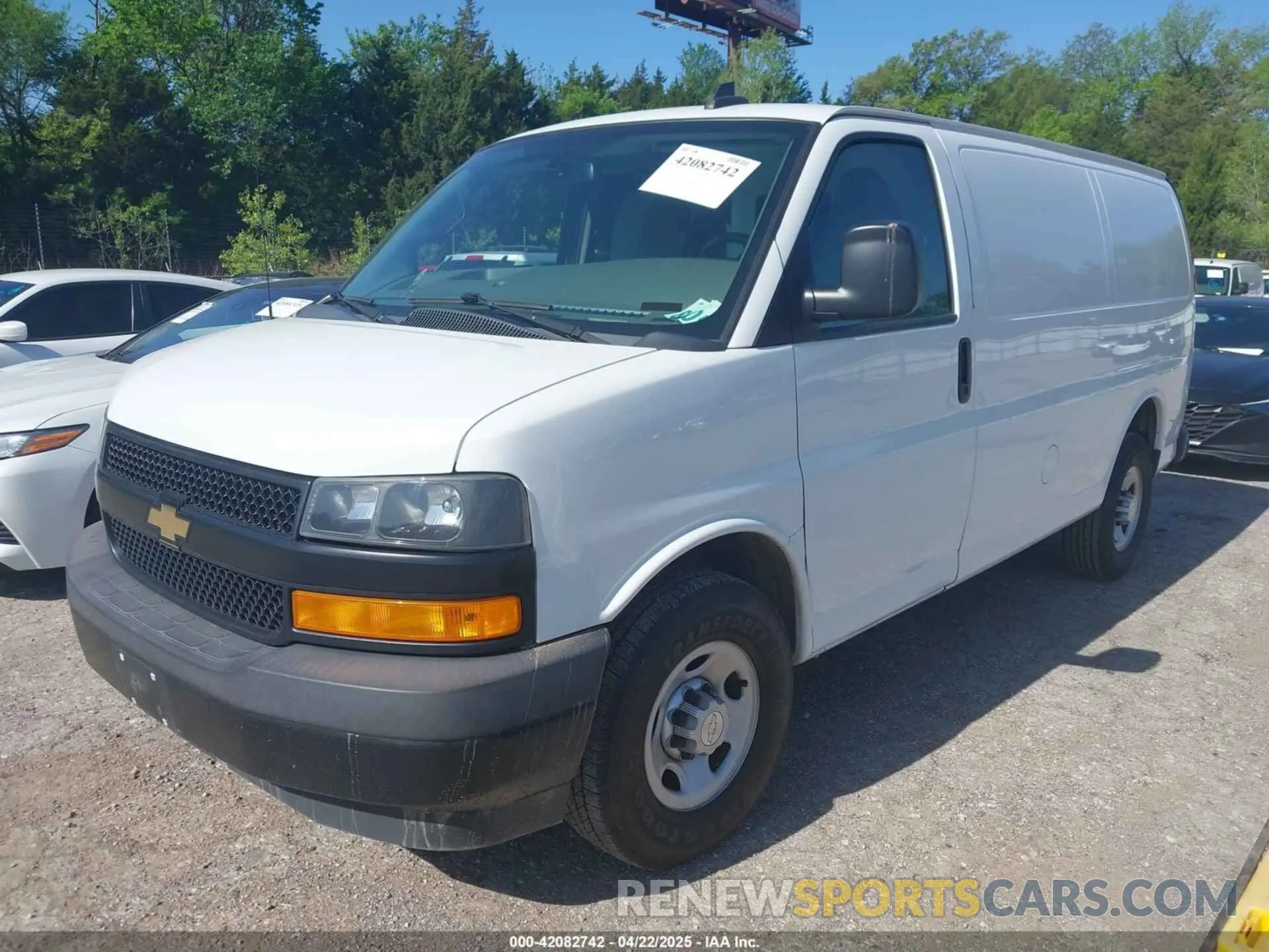 2 Photograph of a damaged car 1GCWGAFP5K1296131 CHEVROLET EXPRESS 2500 2019