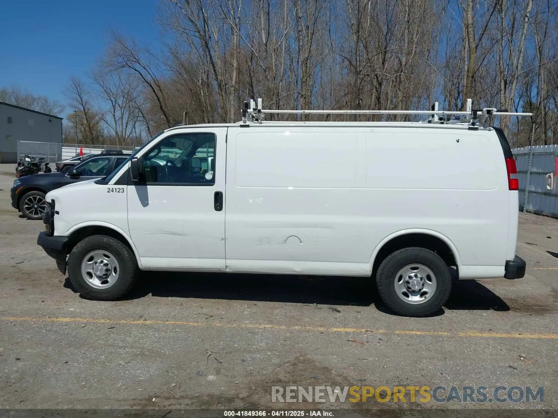 14 Photograph of a damaged car 1GCWGAFP6K1240800 CHEVROLET EXPRESS 2500 2019