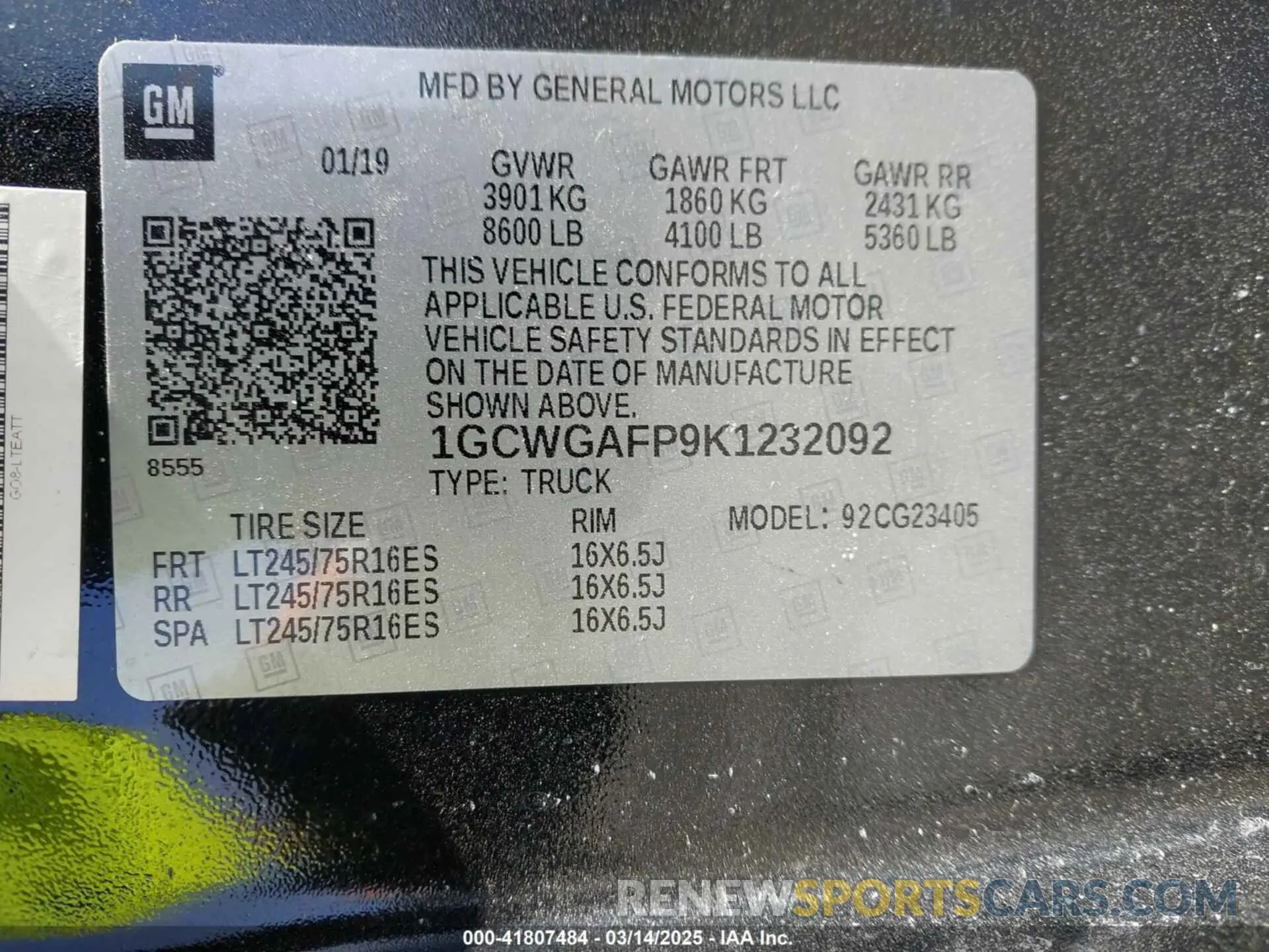 9 Photograph of a damaged car 1GCWGAFP9K1232092 CHEVROLET EXPRESS 2500 2019