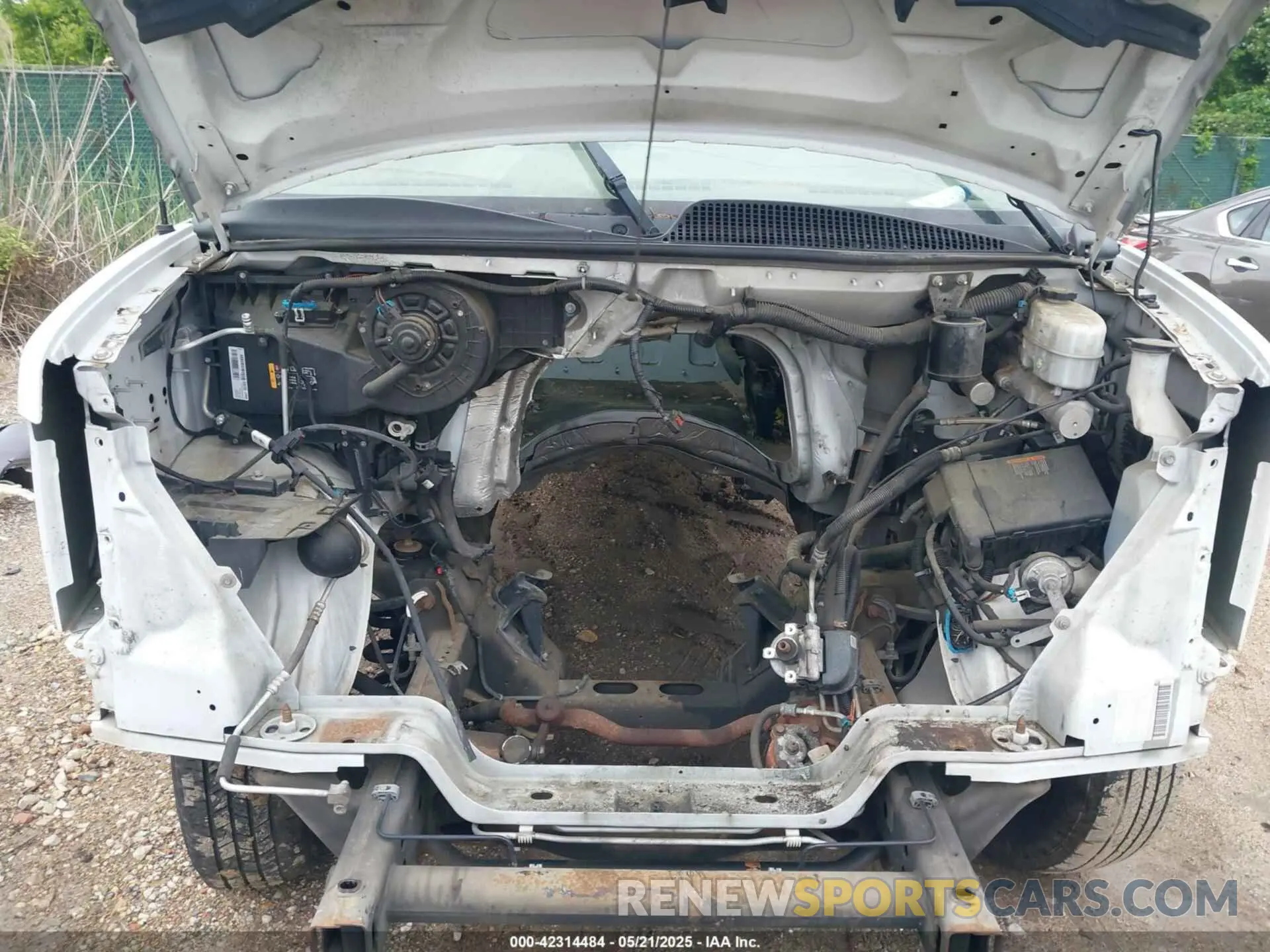 10 Photograph of a damaged car 1GCWGBFG0K1195312 CHEVROLET EXPRESS 2500 2019