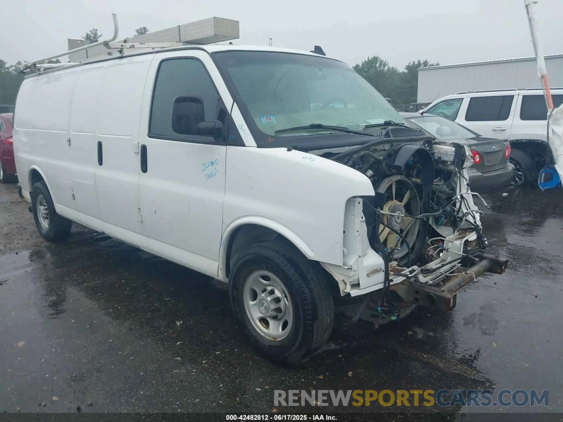 1 Фотография поврежденного автомобиля 1GCWGBFP9K1193039 CHEVROLET EXPRESS 2500 2019