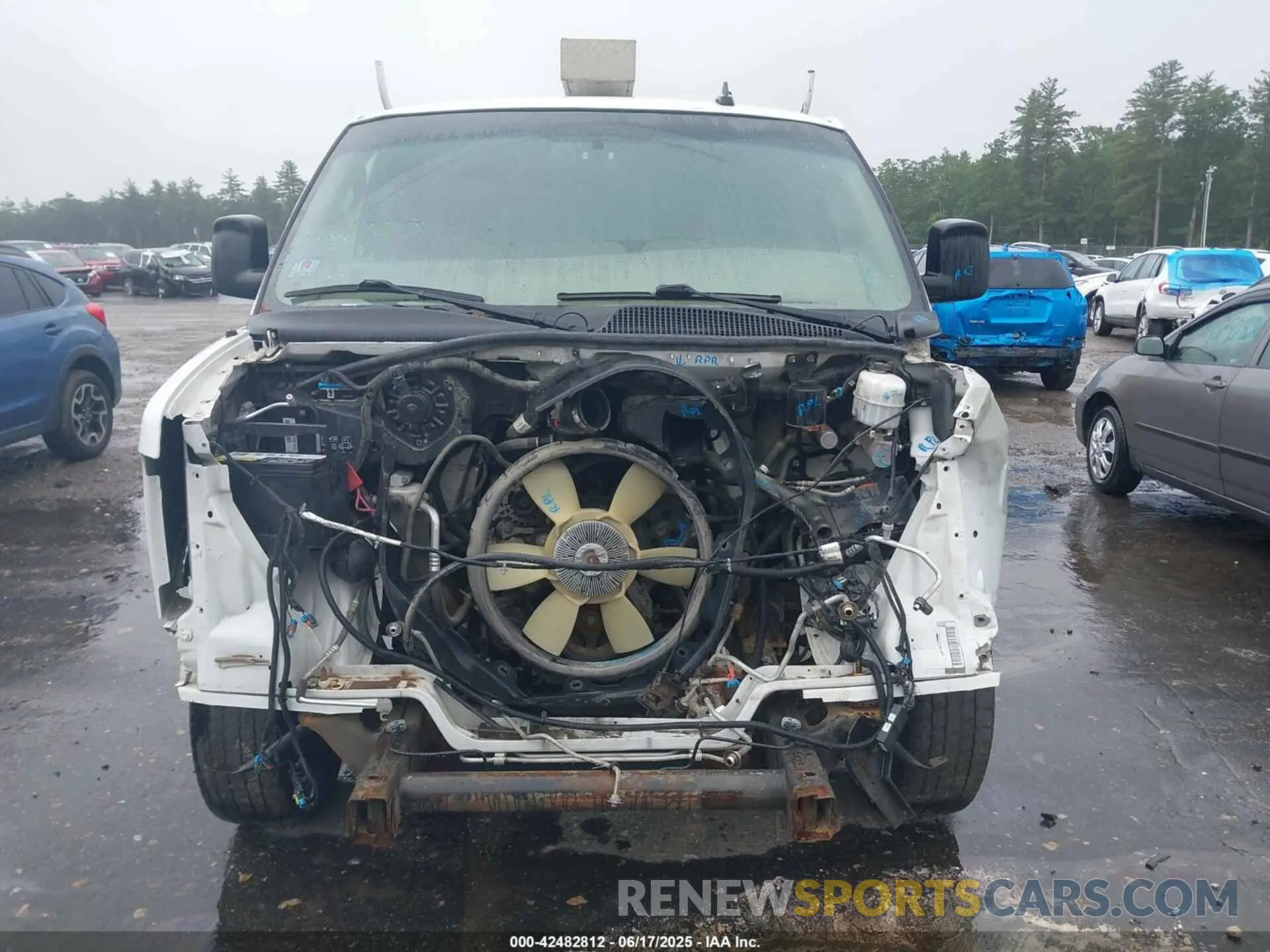 6 Фотография поврежденного автомобиля 1GCWGBFP9K1193039 CHEVROLET EXPRESS 2500 2019
