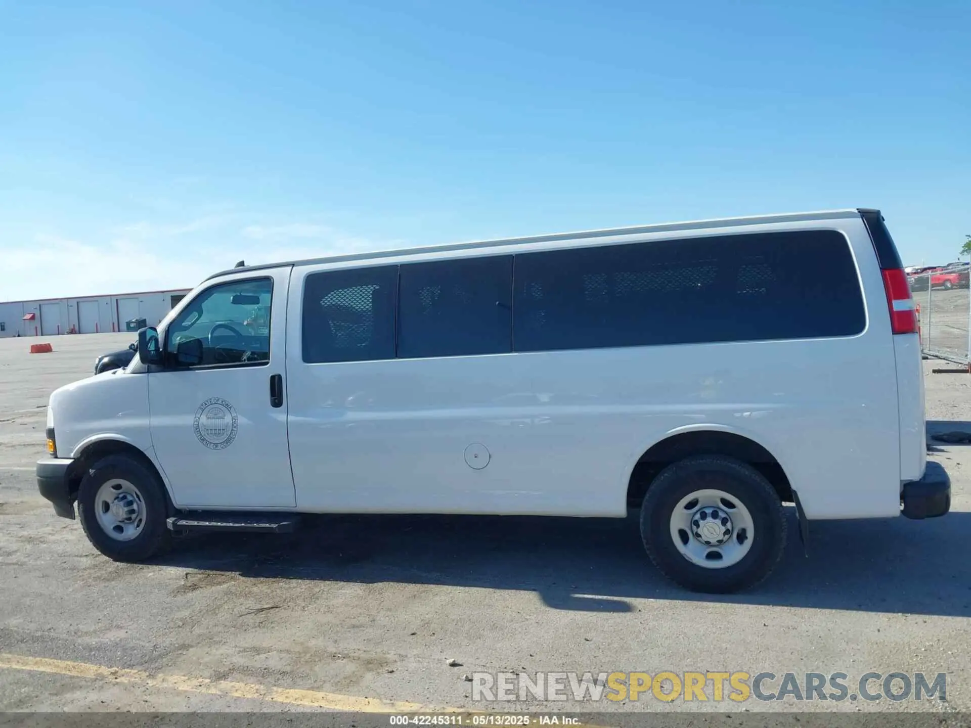 14 Фотография поврежденного автомобиля 1GAZGNFG8K1366931 CHEVROLET EXPRESS 3500 2019