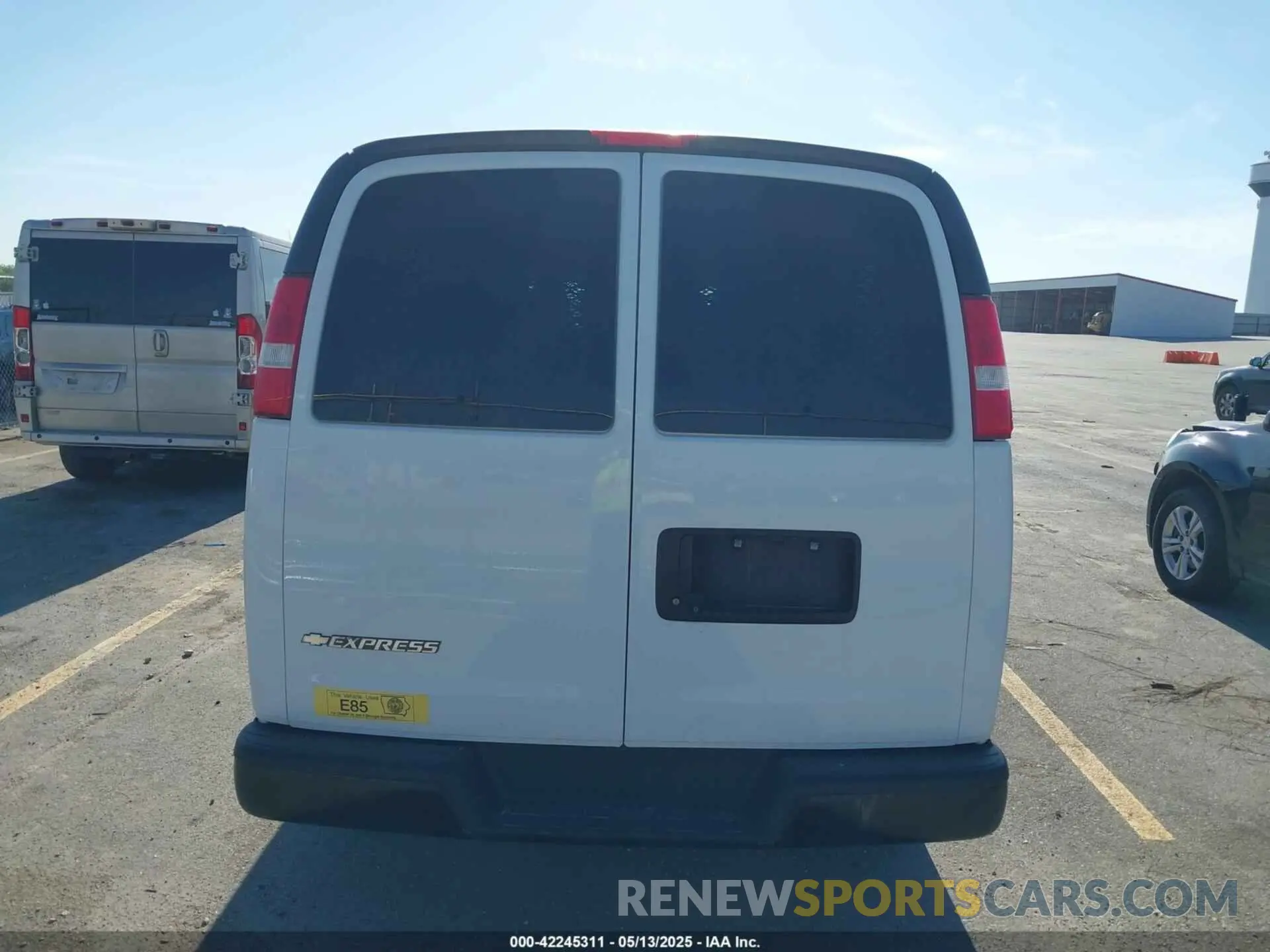16 Фотография поврежденного автомобиля 1GAZGNFG8K1366931 CHEVROLET EXPRESS 3500 2019