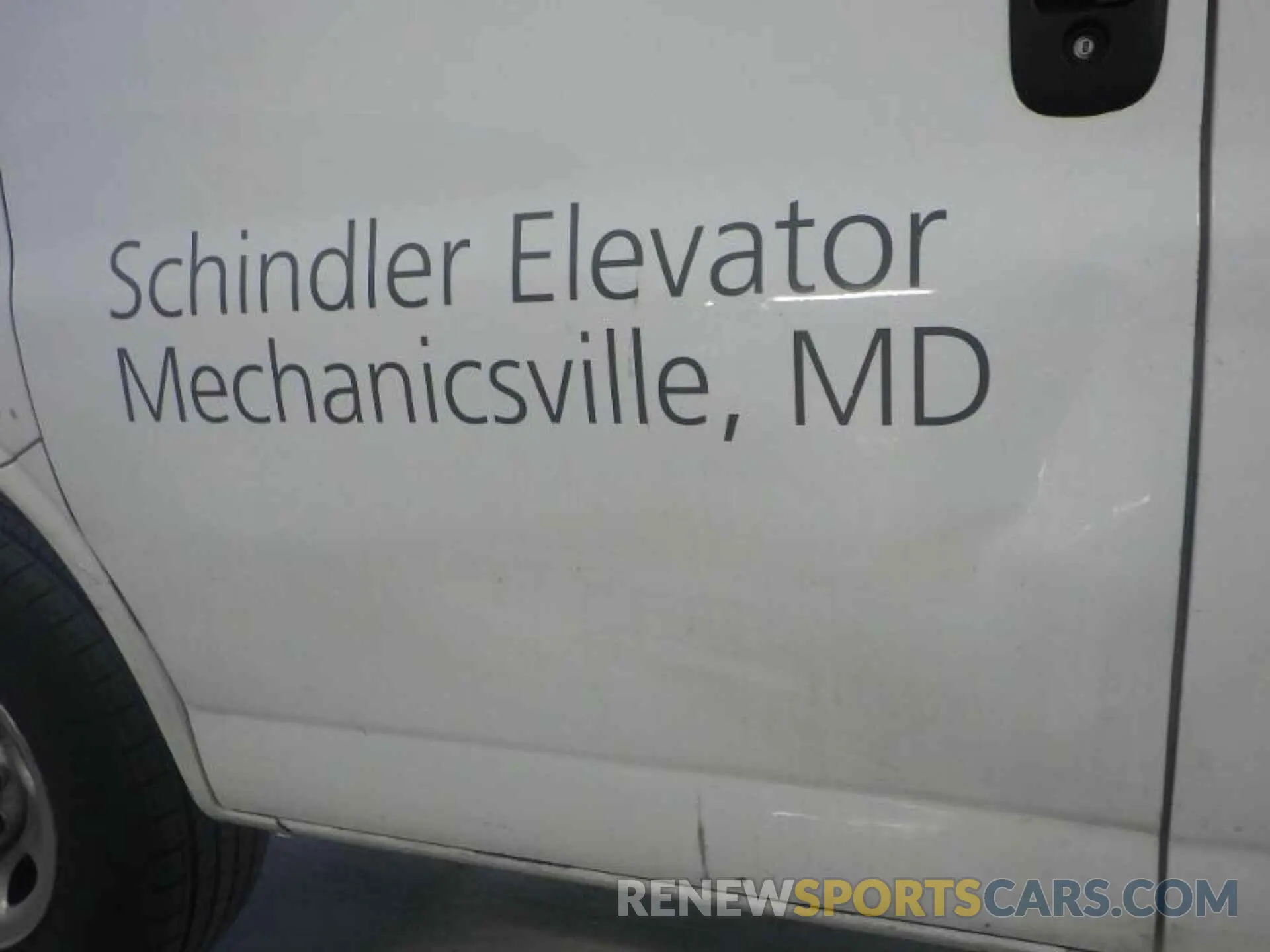 19 Photograph of a damaged car 1GCZGGFP9K1327073 CHEVROLET EXPRESS 3500 2019