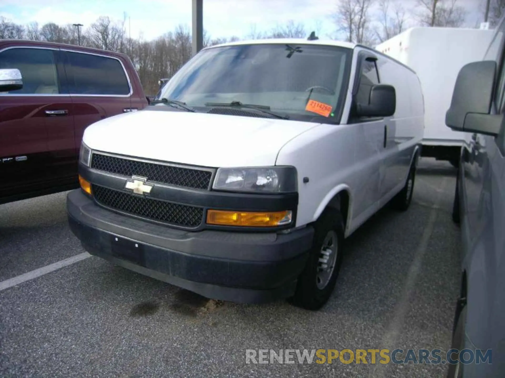 3 Photograph of a damaged car 1GCZGGFP9K1327073 CHEVROLET EXPRESS 3500 2019