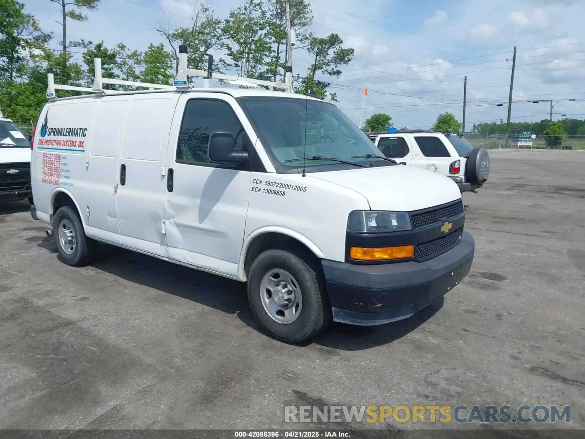 1 Фотография поврежденного автомобиля 1GCWGAFG0L1253107 CHEVROLET EXPRESS CARGO 2020