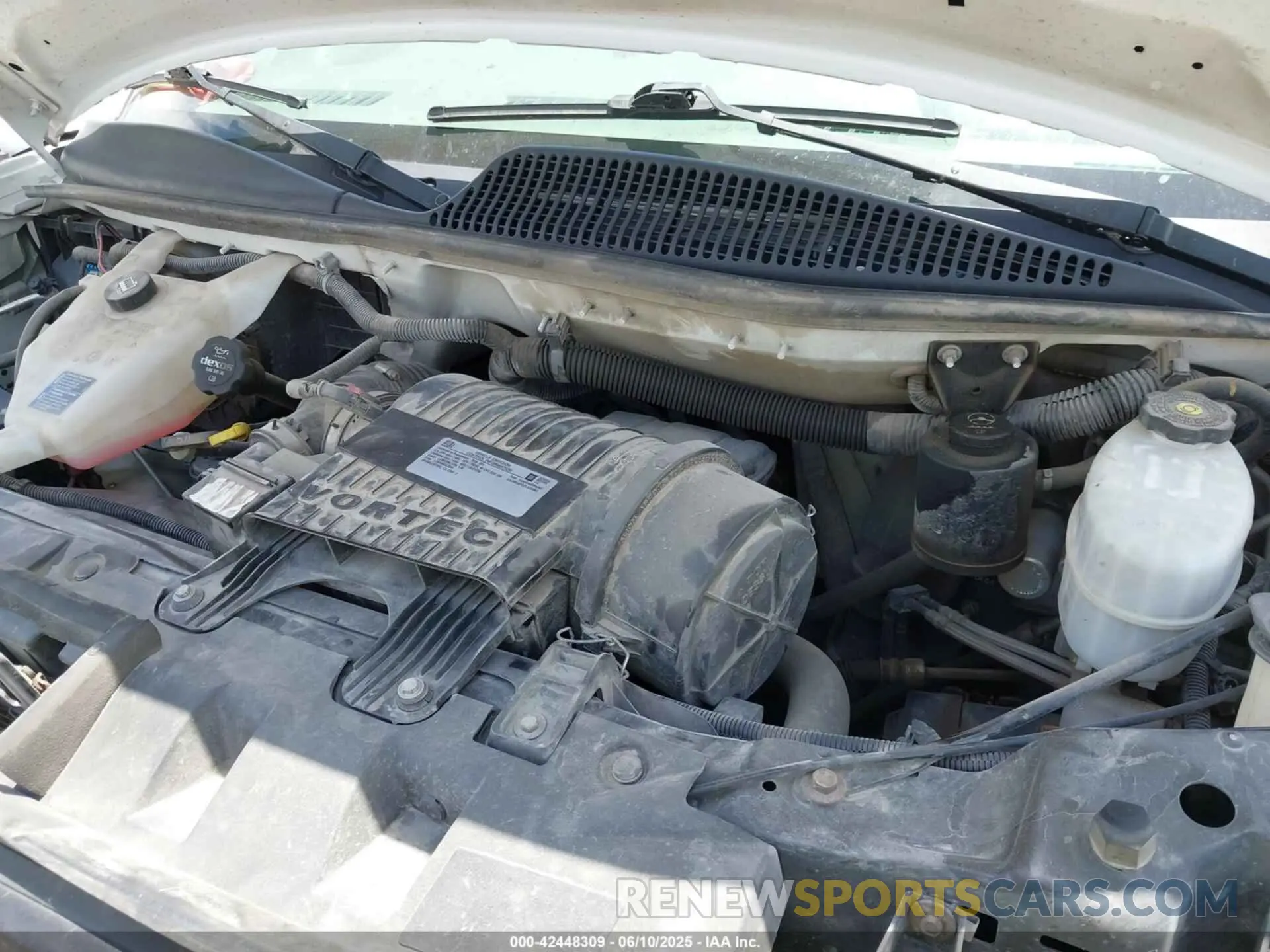 6 Photograph of a damaged car 1GCWGAFG2L1194061 CHEVROLET EXPRESS CARGO 2020