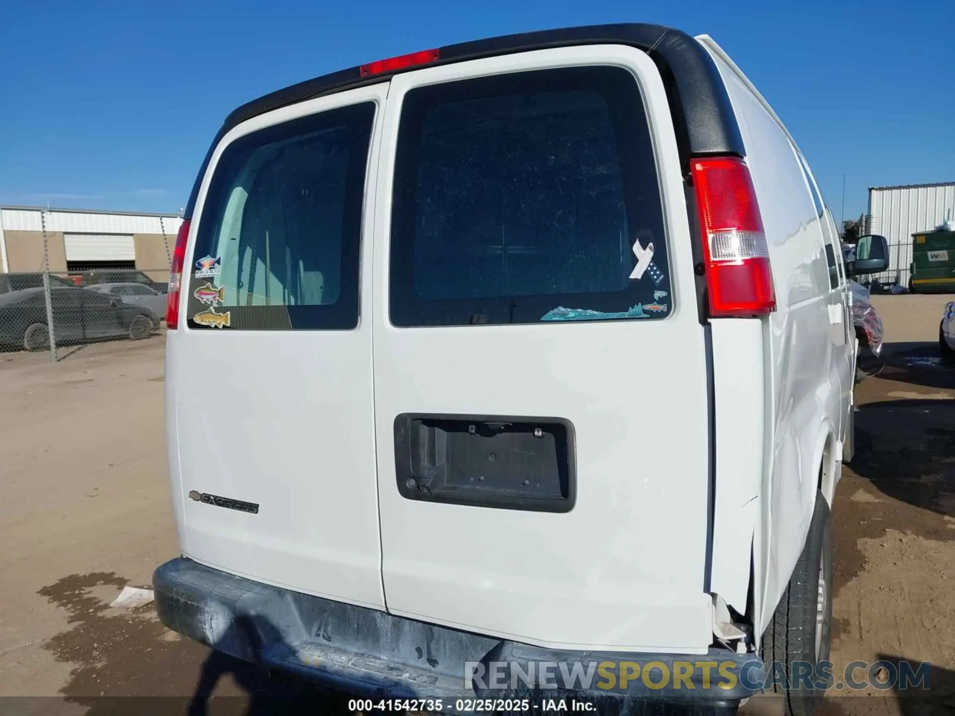 16 Photograph of a damaged car 1GCWGAFG4L1122214 CHEVROLET EXPRESS CARGO 2020