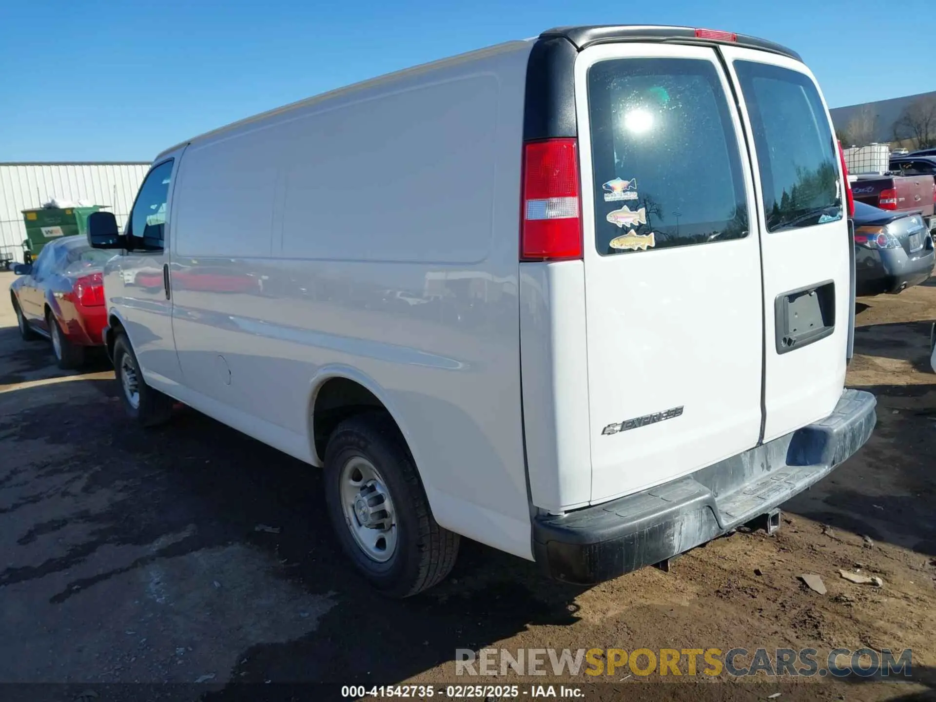 3 Photograph of a damaged car 1GCWGAFG4L1122214 CHEVROLET EXPRESS CARGO 2020
