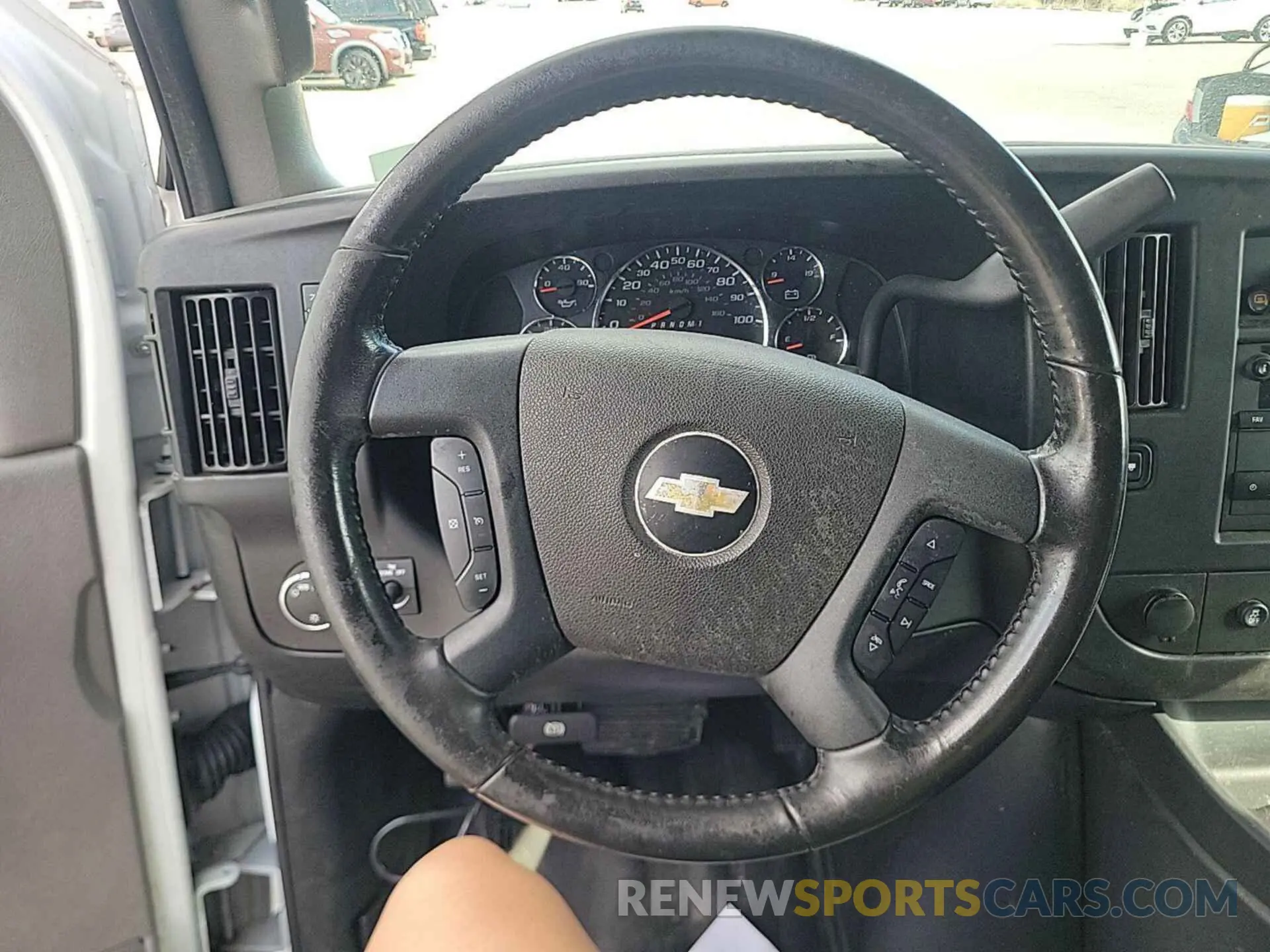 13 Фотография поврежденного автомобиля 1GCWGAFG4L1190903 CHEVROLET EXPRESS CARGO 2020