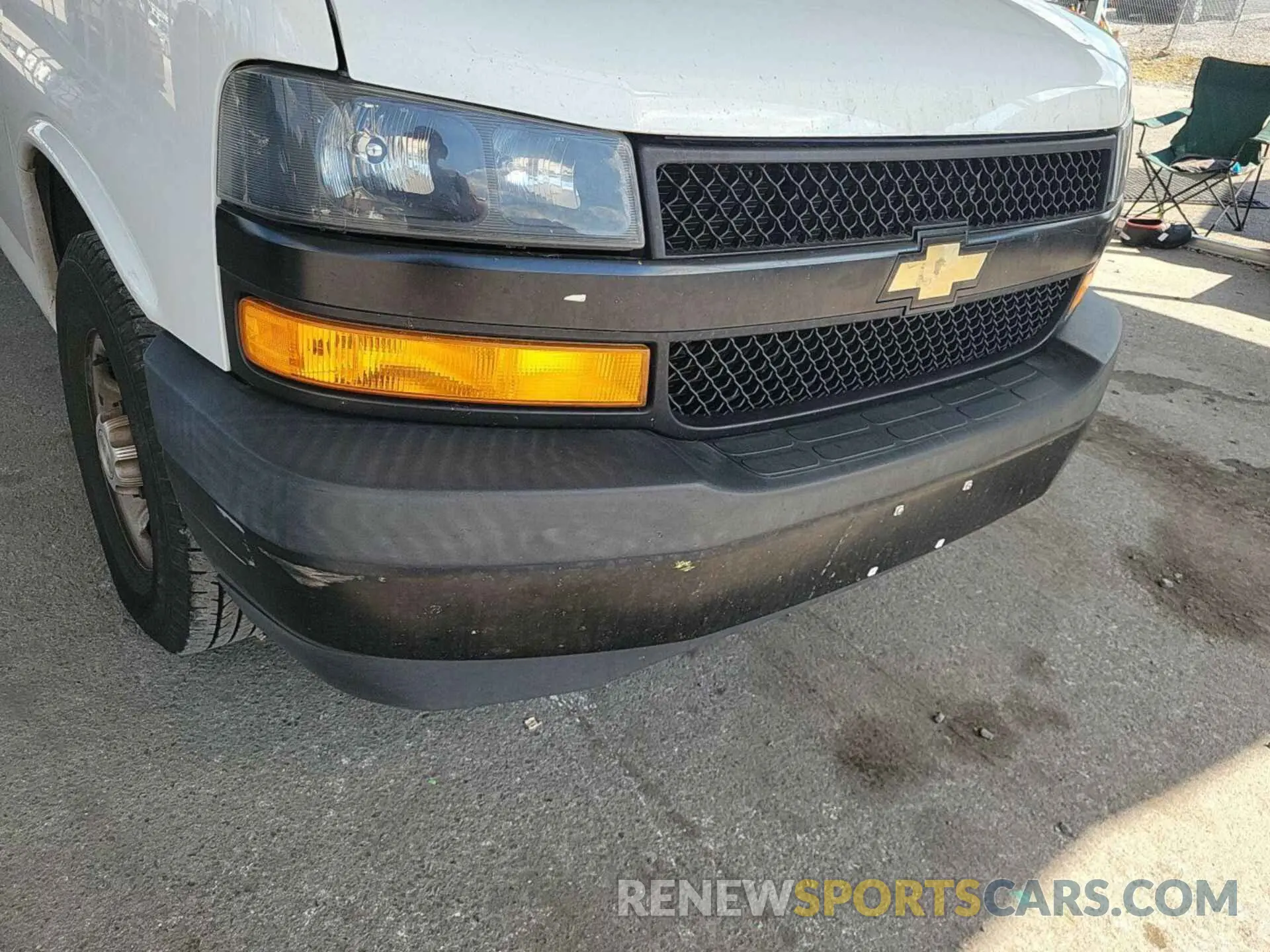 3 Фотография поврежденного автомобиля 1GCWGAFG4L1190903 CHEVROLET EXPRESS CARGO 2020