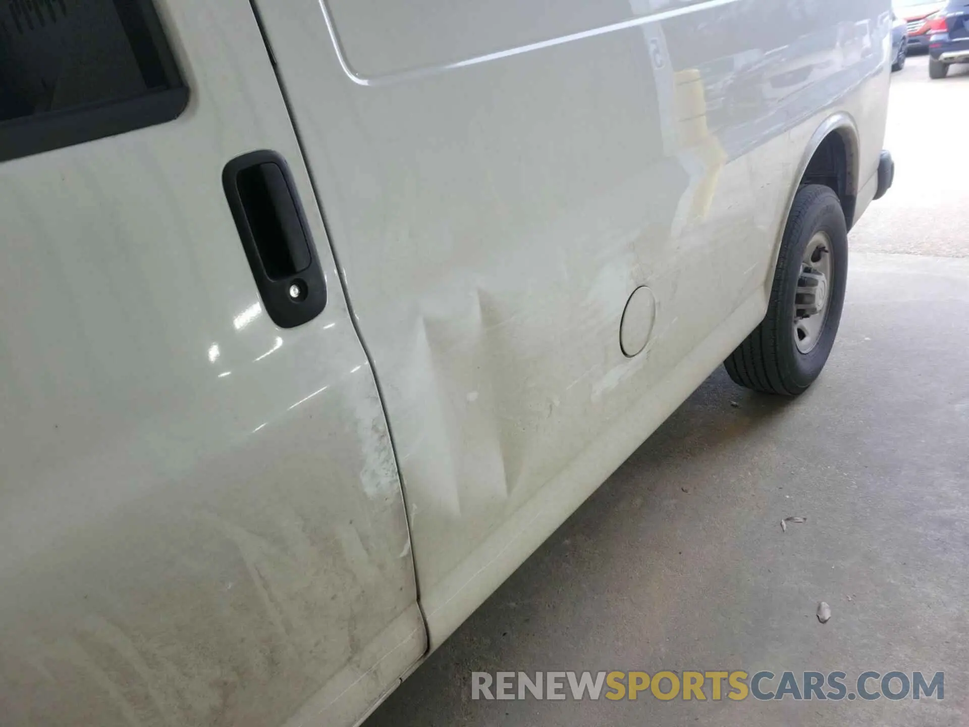 22 Photograph of a damaged car 1GCWGAFG4L1252722 CHEVROLET EXPRESS CARGO 2020