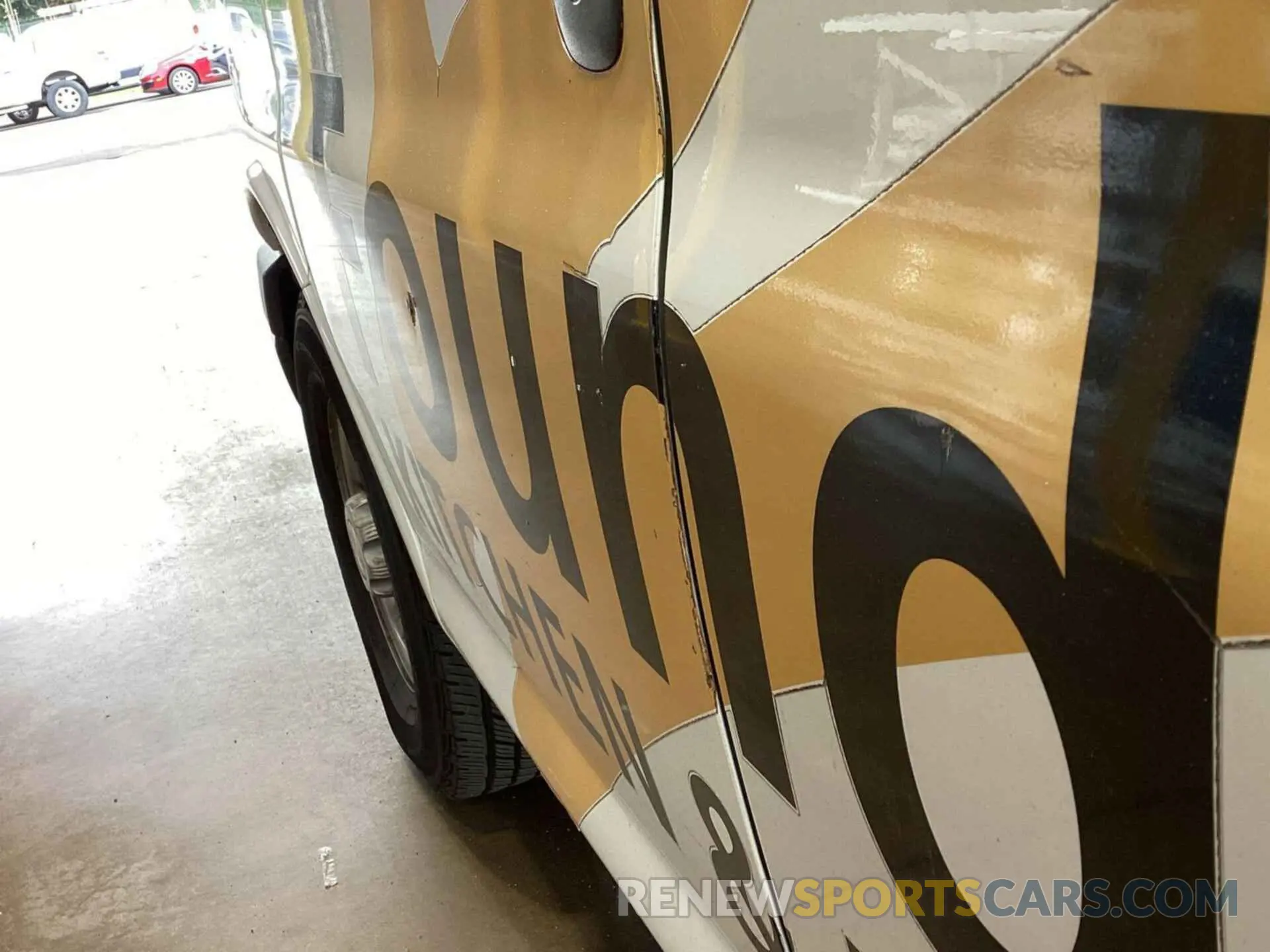 2 Photograph of a damaged car 1GCWGAFG4L1260657 CHEVROLET EXPRESS CARGO 2020