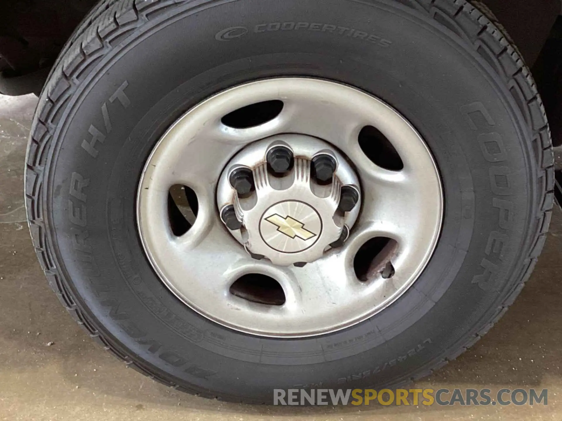 23 Photograph of a damaged car 1GCWGAFG4L1260657 CHEVROLET EXPRESS CARGO 2020