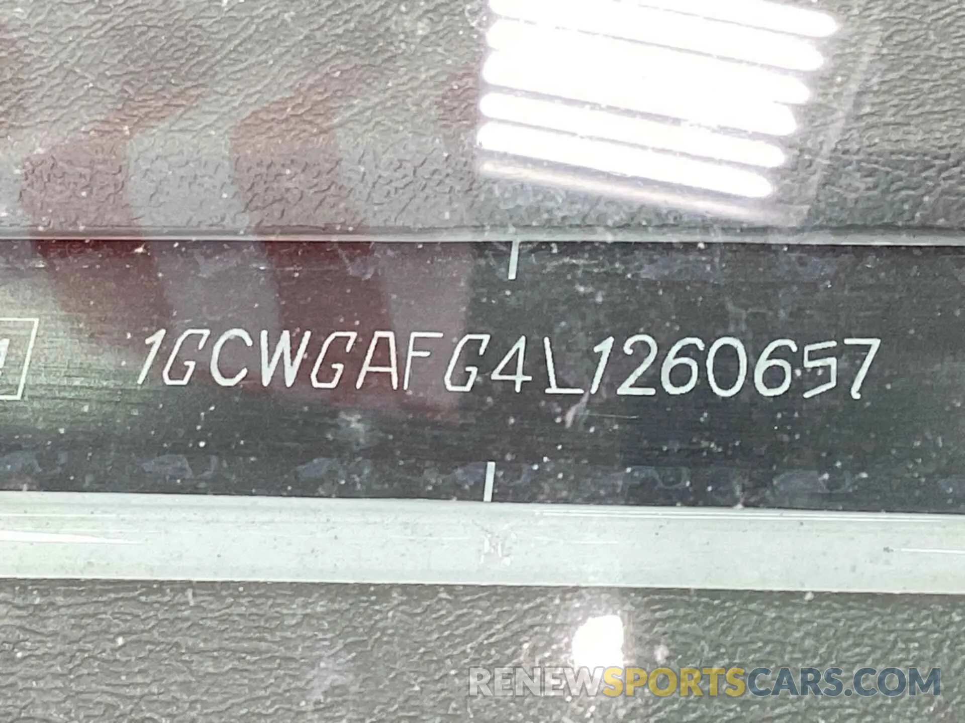 24 Photograph of a damaged car 1GCWGAFG4L1260657 CHEVROLET EXPRESS CARGO 2020