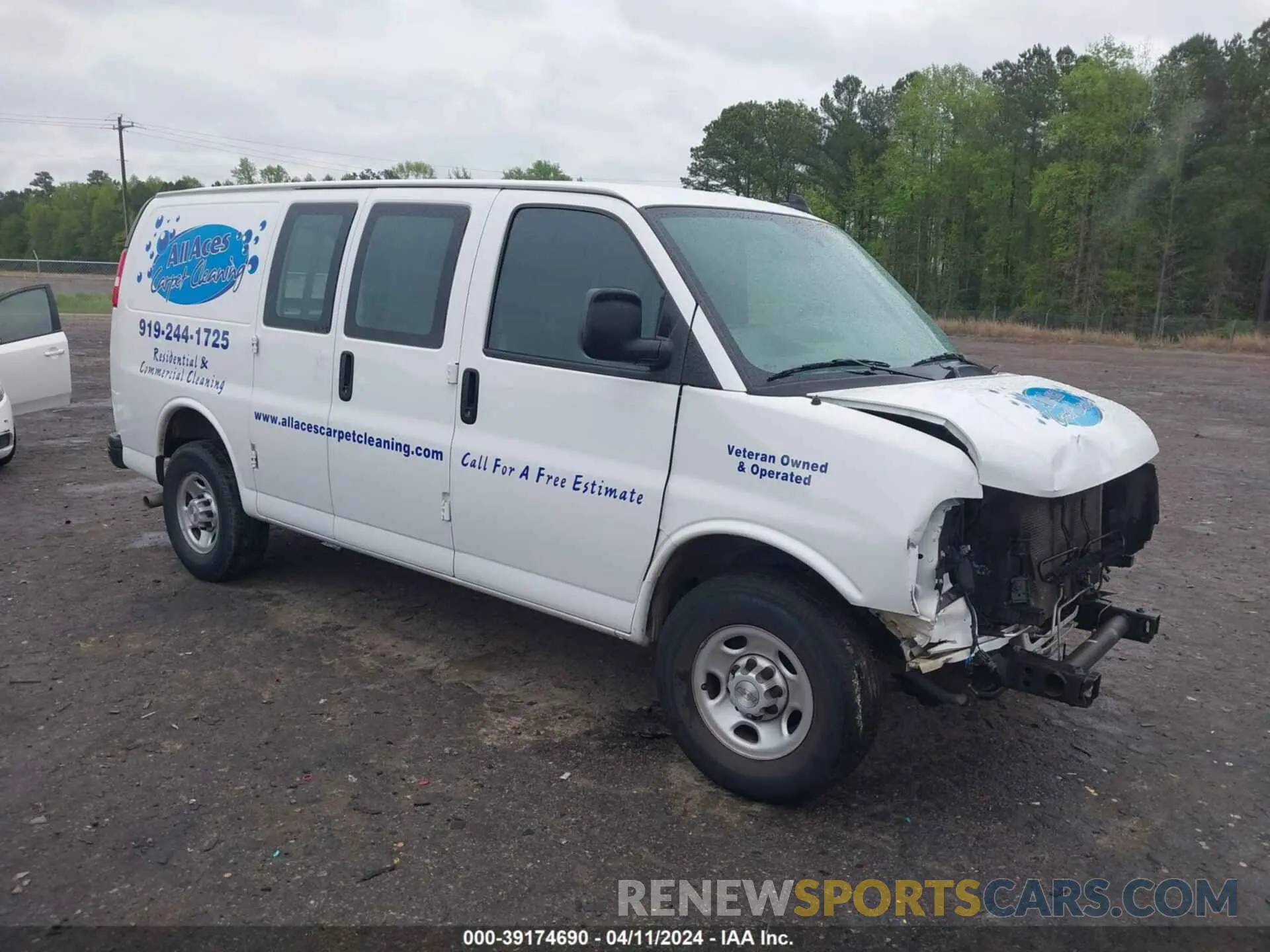 1 Photograph of a damaged car 1GCWGAFG5L1212519 CHEVROLET EXPRESS CARGO 2020