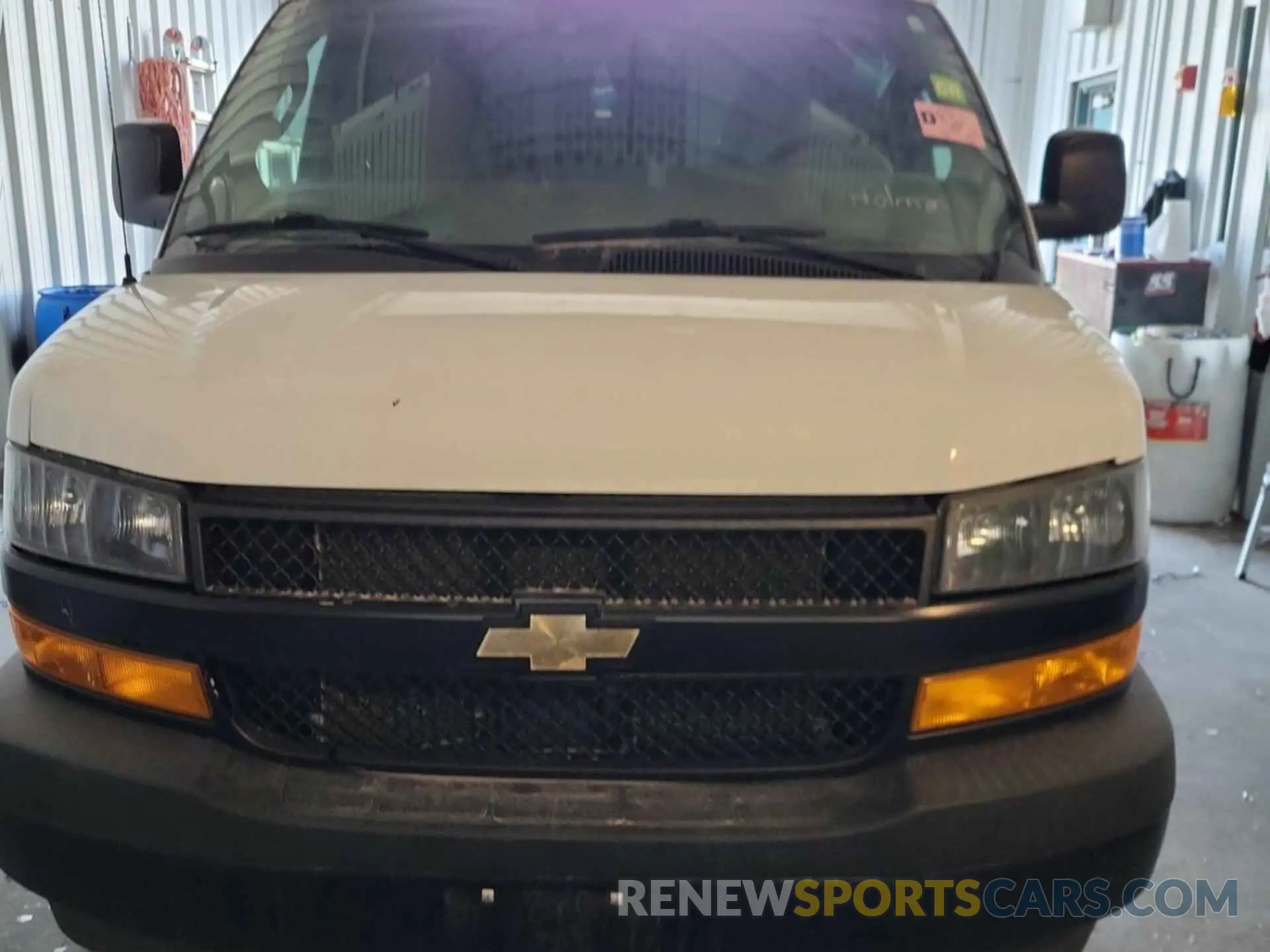 35 Фотография поврежденного автомобиля 1GCWGAFG7L1218659 CHEVROLET EXPRESS CARGO 2020