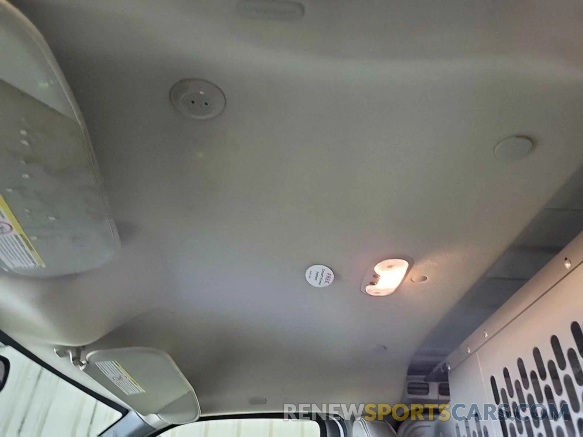 6 Фотография поврежденного автомобиля 1GCWGAFG7L1218659 CHEVROLET EXPRESS CARGO 2020