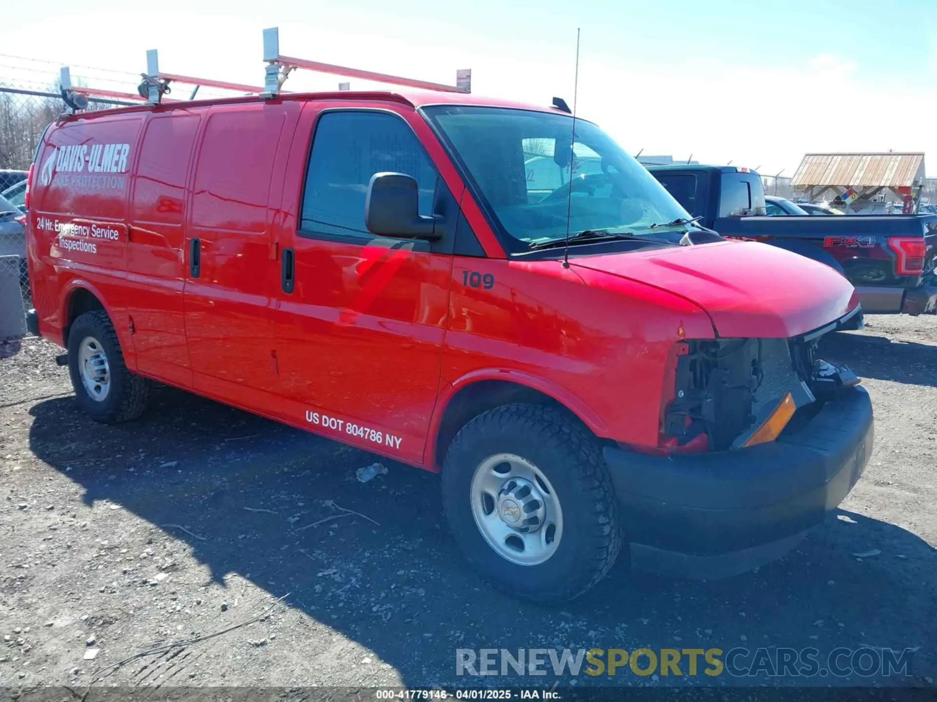 1 Фотография поврежденного автомобиля 1GCWGAFP3L1241470 CHEVROLET EXPRESS CARGO 2020