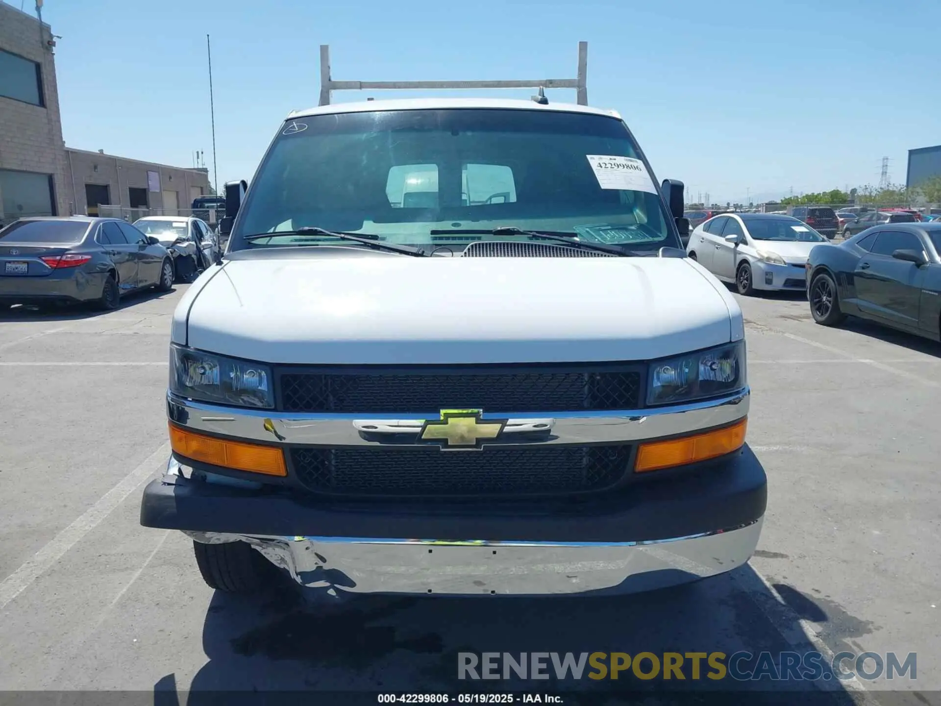 12 Фотография поврежденного автомобиля 1GCWGAFP3L1273819 CHEVROLET EXPRESS CARGO 2020