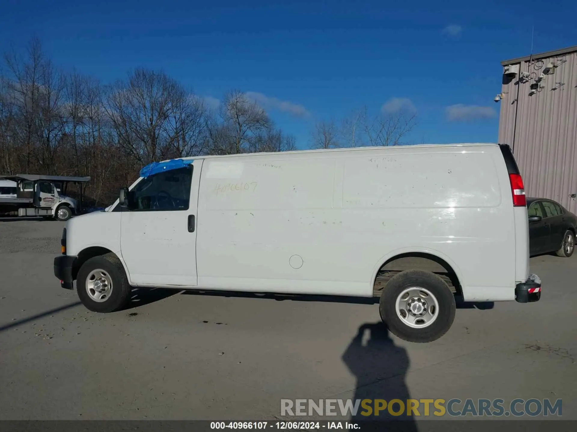 14 Photograph of a damaged car 1GCWGBFG4L1155123 CHEVROLET EXPRESS CARGO 2020