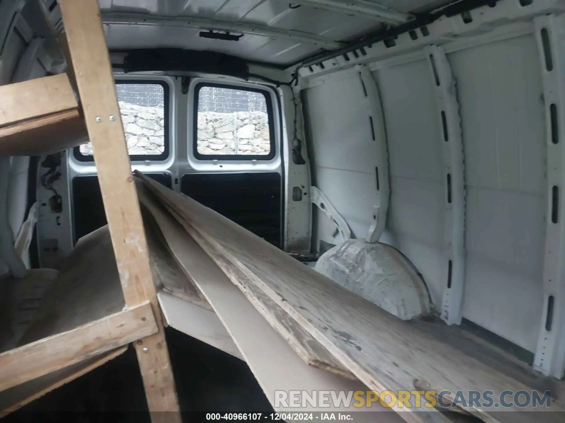 8 Photograph of a damaged car 1GCWGBFG4L1155123 CHEVROLET EXPRESS CARGO 2020