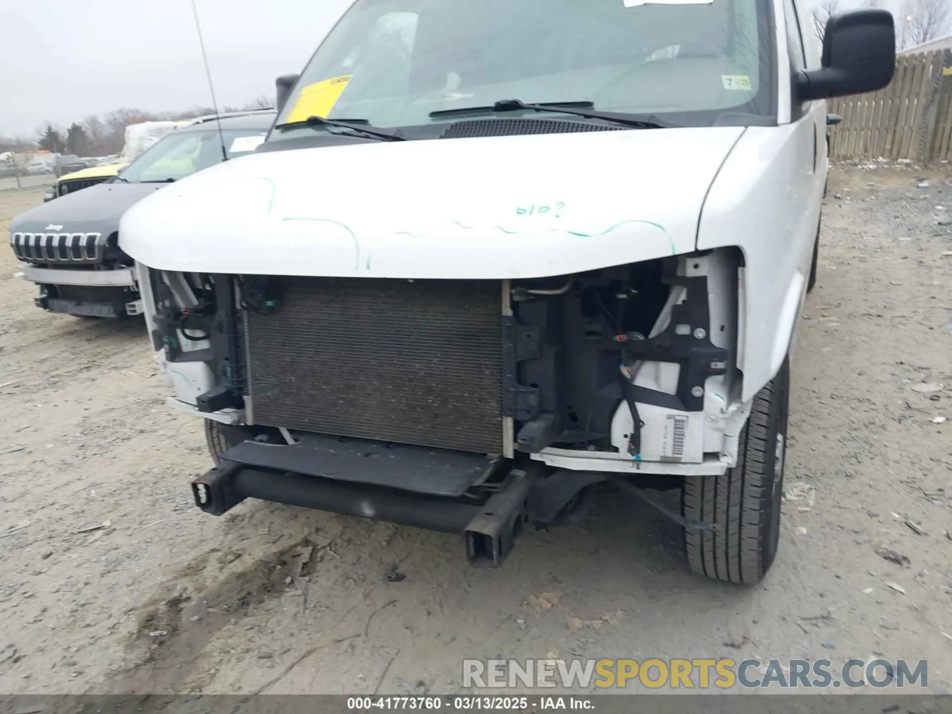 6 Фотография поврежденного автомобиля 1GCWGBFP0L1138206 CHEVROLET EXPRESS CARGO 2020
