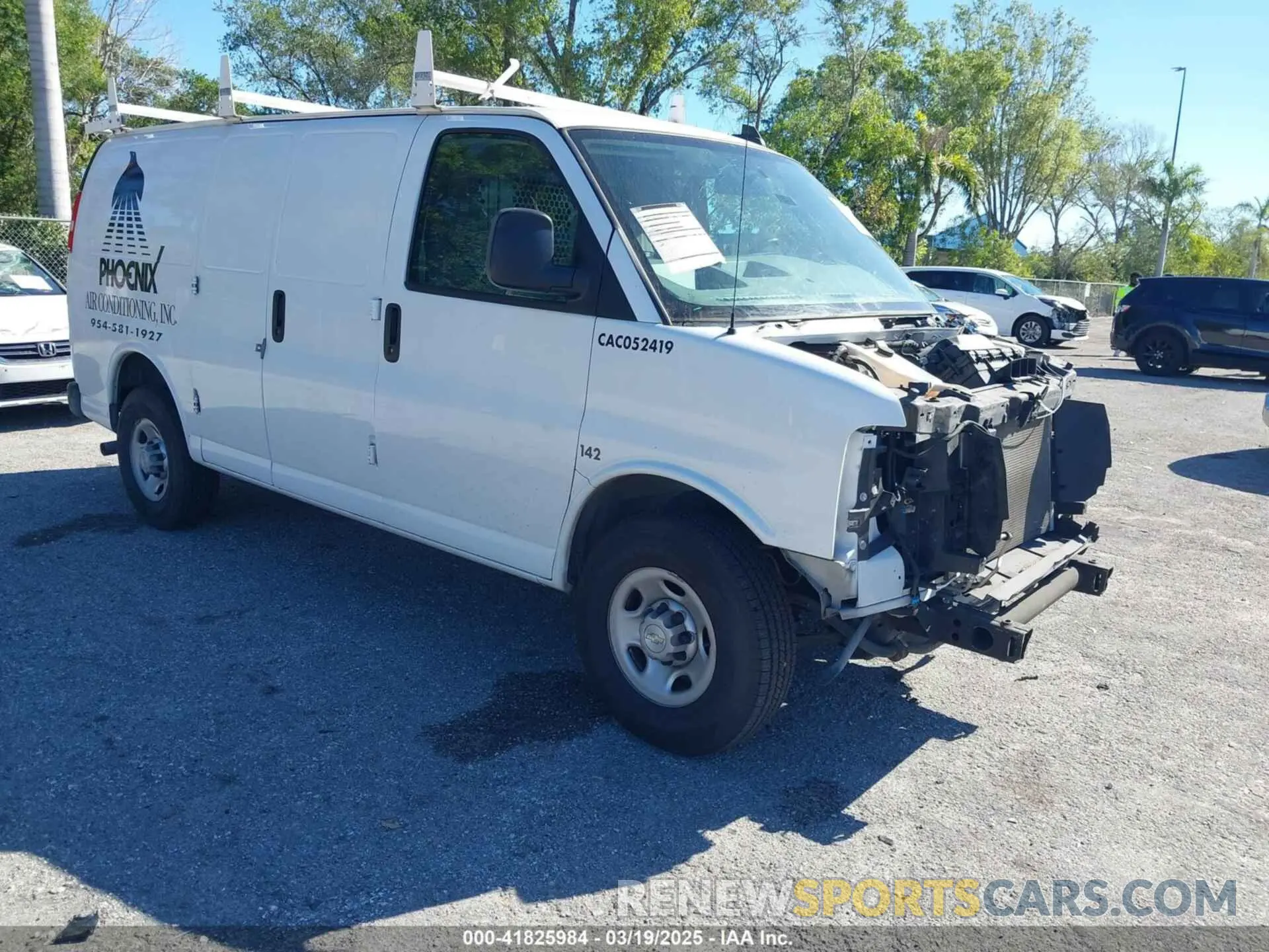 1 Photograph of a damaged car 1GCWGAF71M1165944 CHEVROLET EXPRESS CARGO 2021