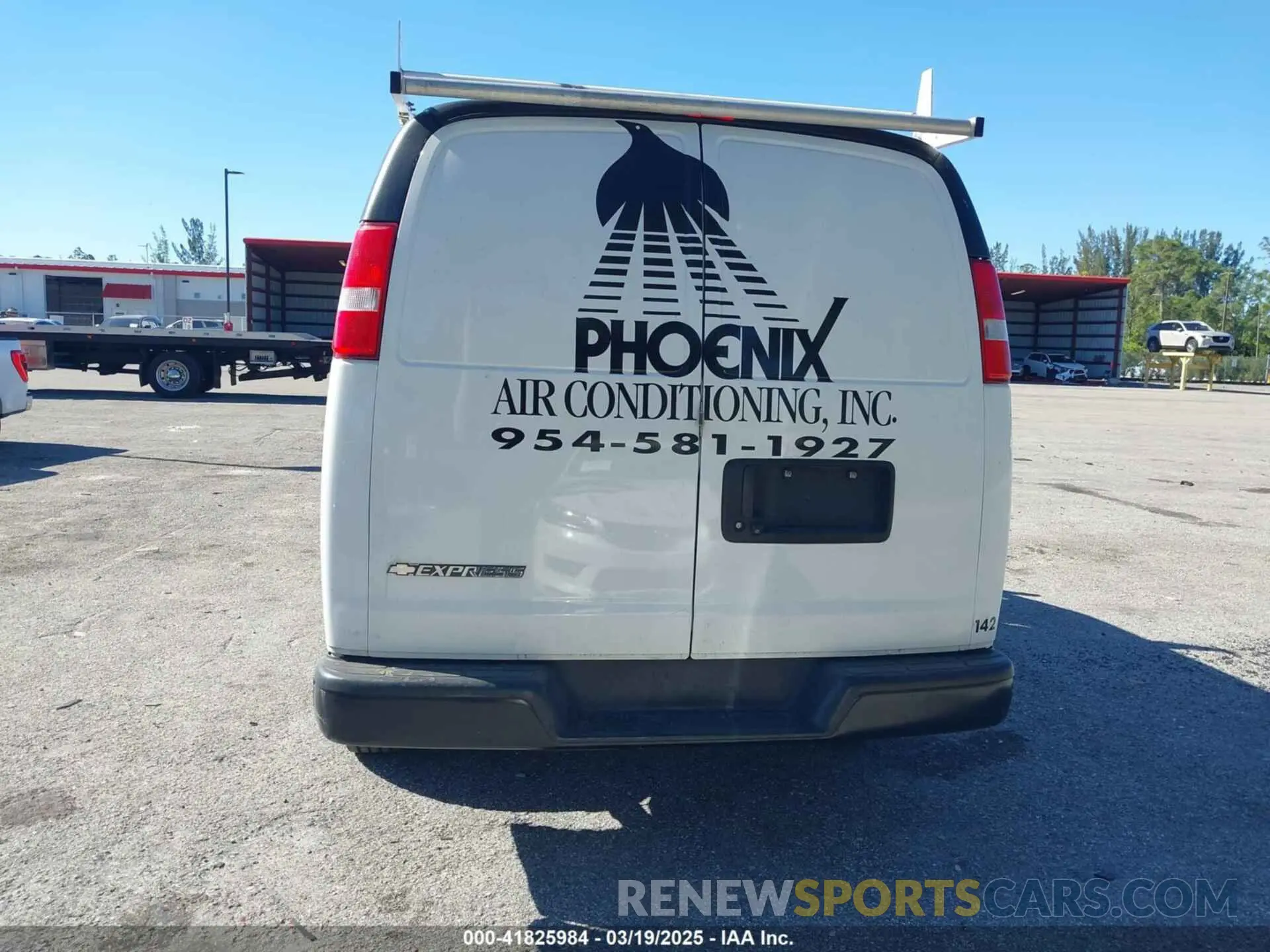 16 Photograph of a damaged car 1GCWGAF71M1165944 CHEVROLET EXPRESS CARGO 2021