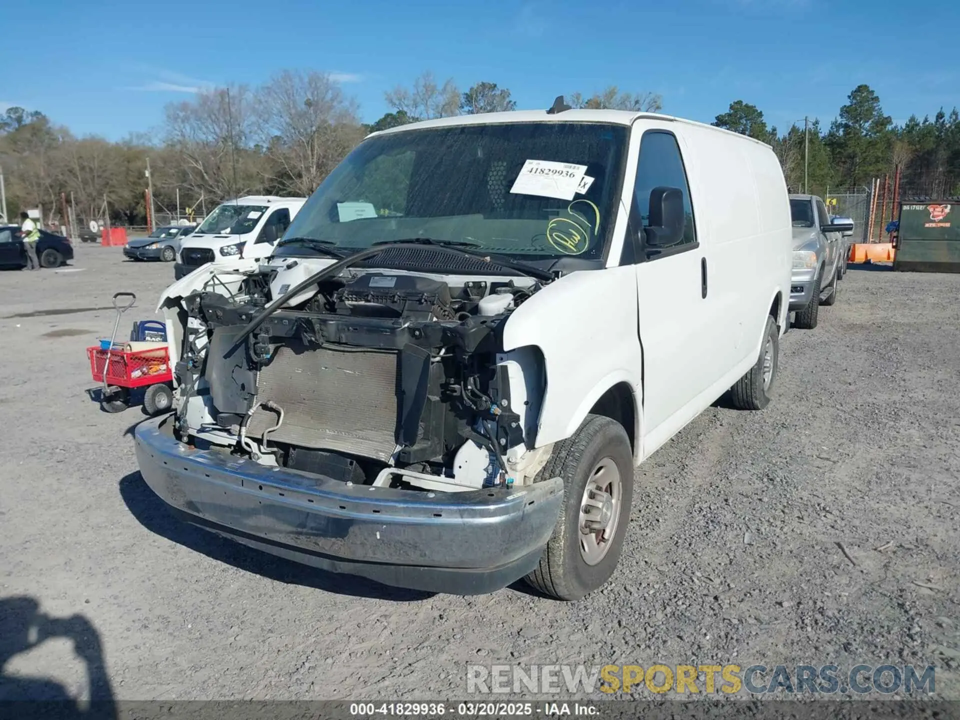 2 Фотография поврежденного автомобиля 1GCWGAF7XM1205308 CHEVROLET EXPRESS CARGO 2021