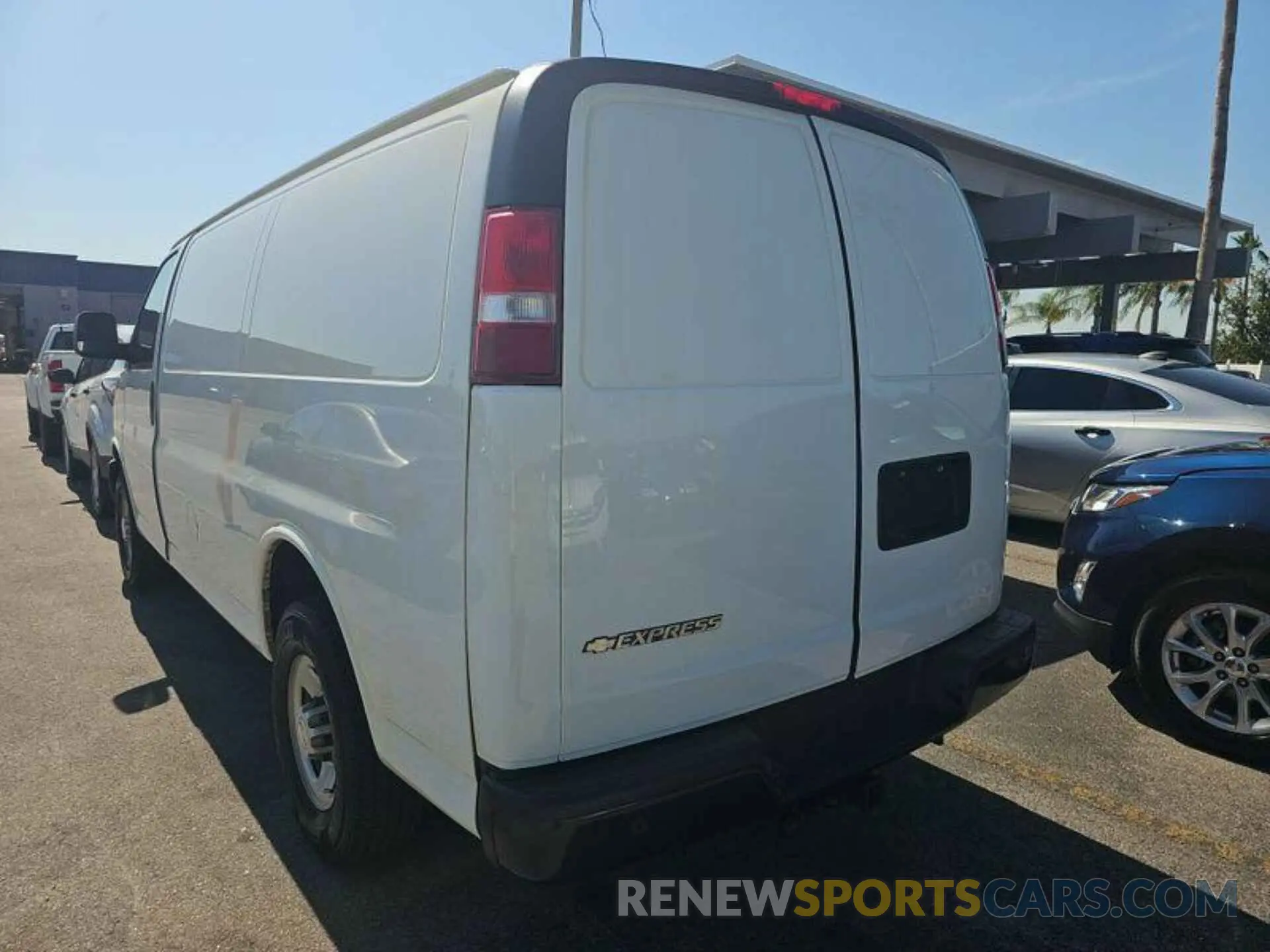 11 Photograph of a damaged car 1GCWGAFP1M1309427 CHEVROLET EXPRESS CARGO 2021