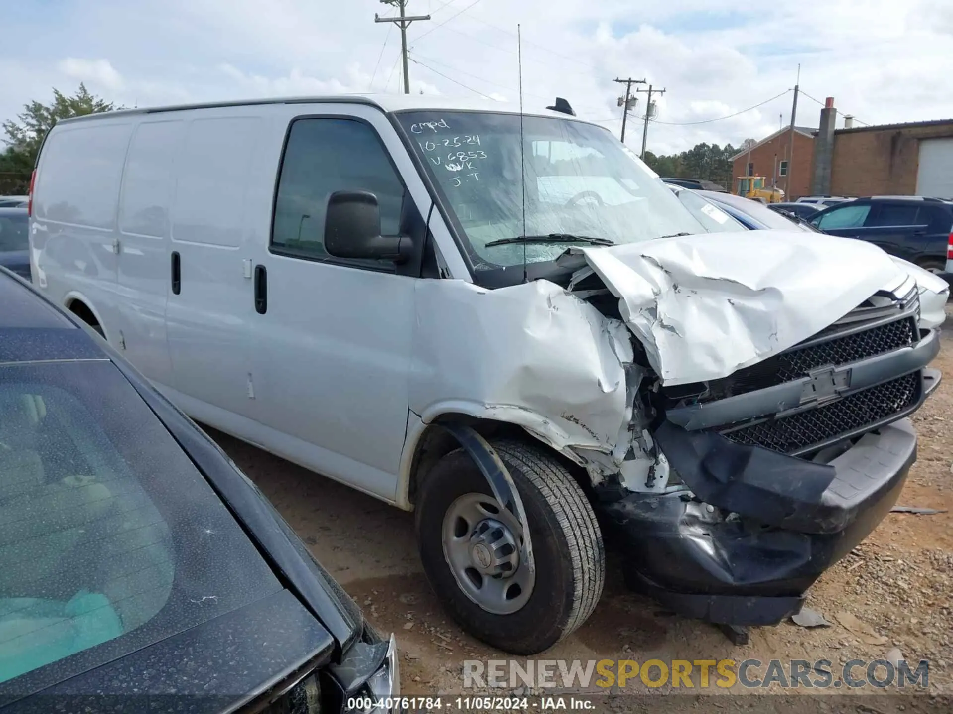 1 Photograph of a damaged car 1GCWGAFP4M1256853 CHEVROLET EXPRESS CARGO 2021