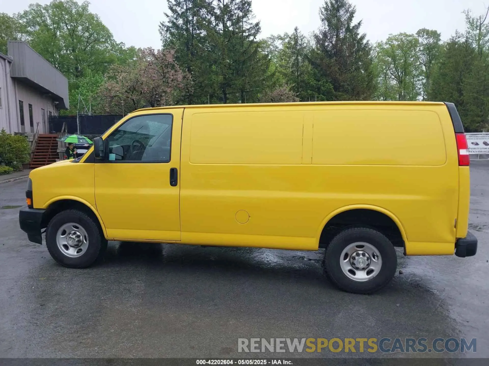 14 Photograph of a damaged car 1GCWGAFP8M1175127 CHEVROLET EXPRESS CARGO 2021