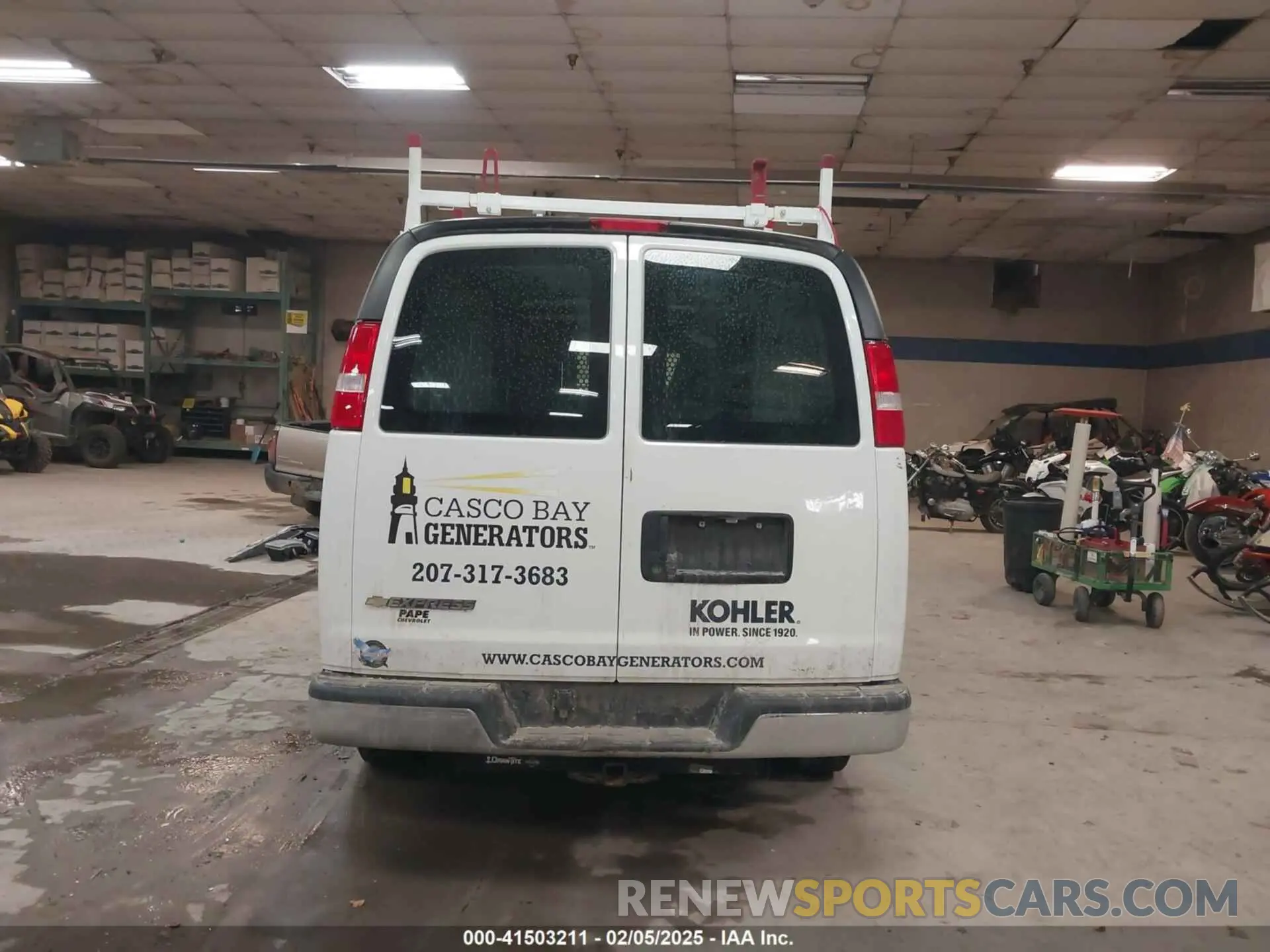17 Photograph of a damaged car 1GCWGAFP9M1303035 CHEVROLET EXPRESS CARGO 2021