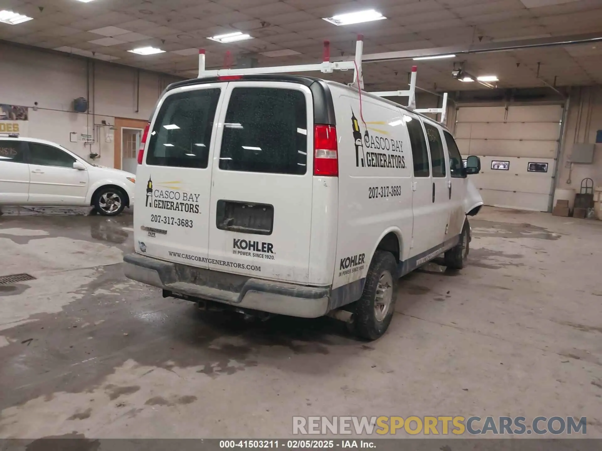 4 Photograph of a damaged car 1GCWGAFP9M1303035 CHEVROLET EXPRESS CARGO 2021